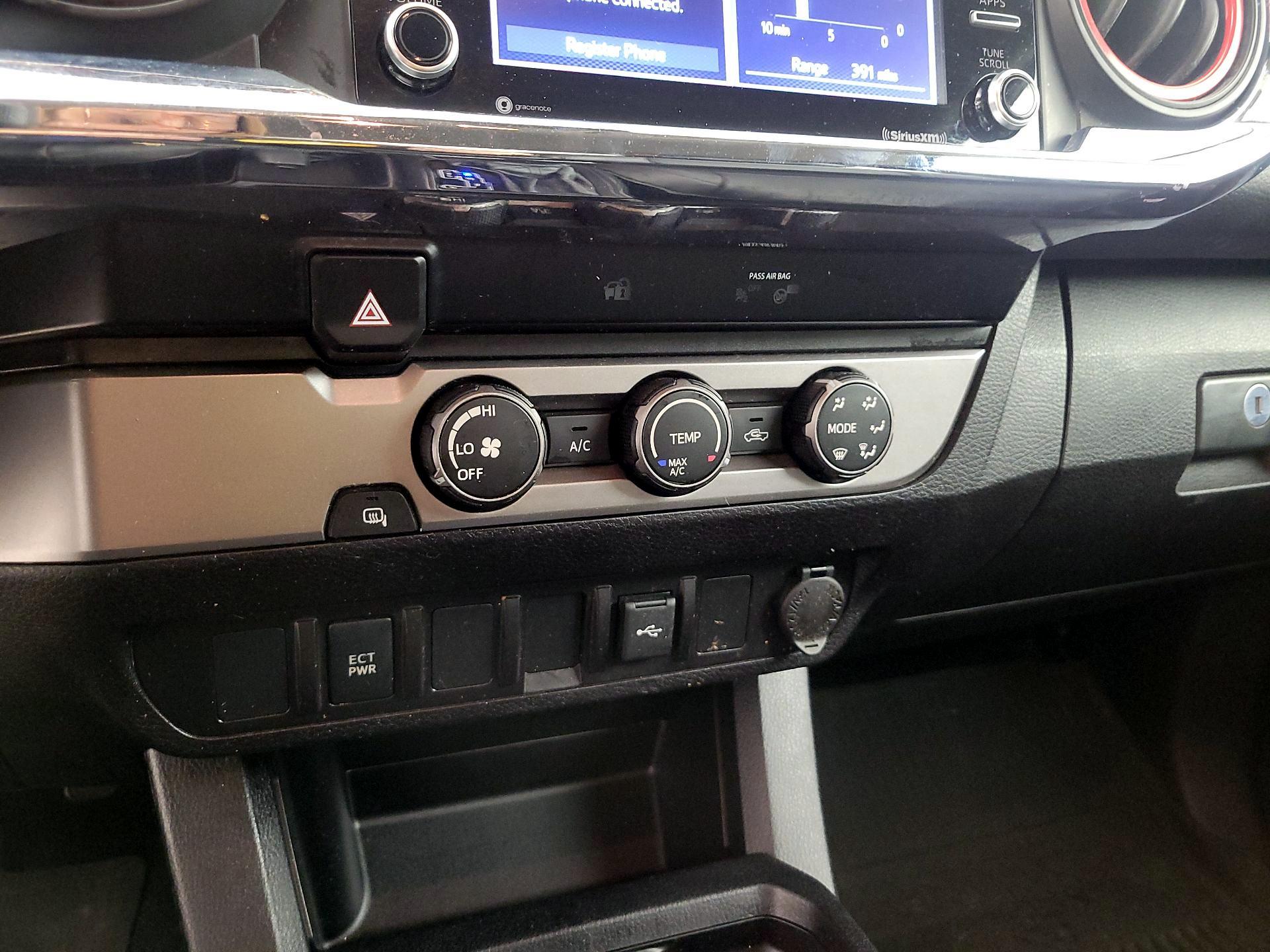 Thumbnail: 2021 Toyota Tacoma - 17