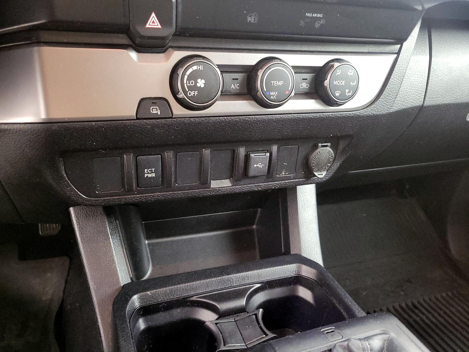 Thumbnail: 2021 Toyota Tacoma - 19