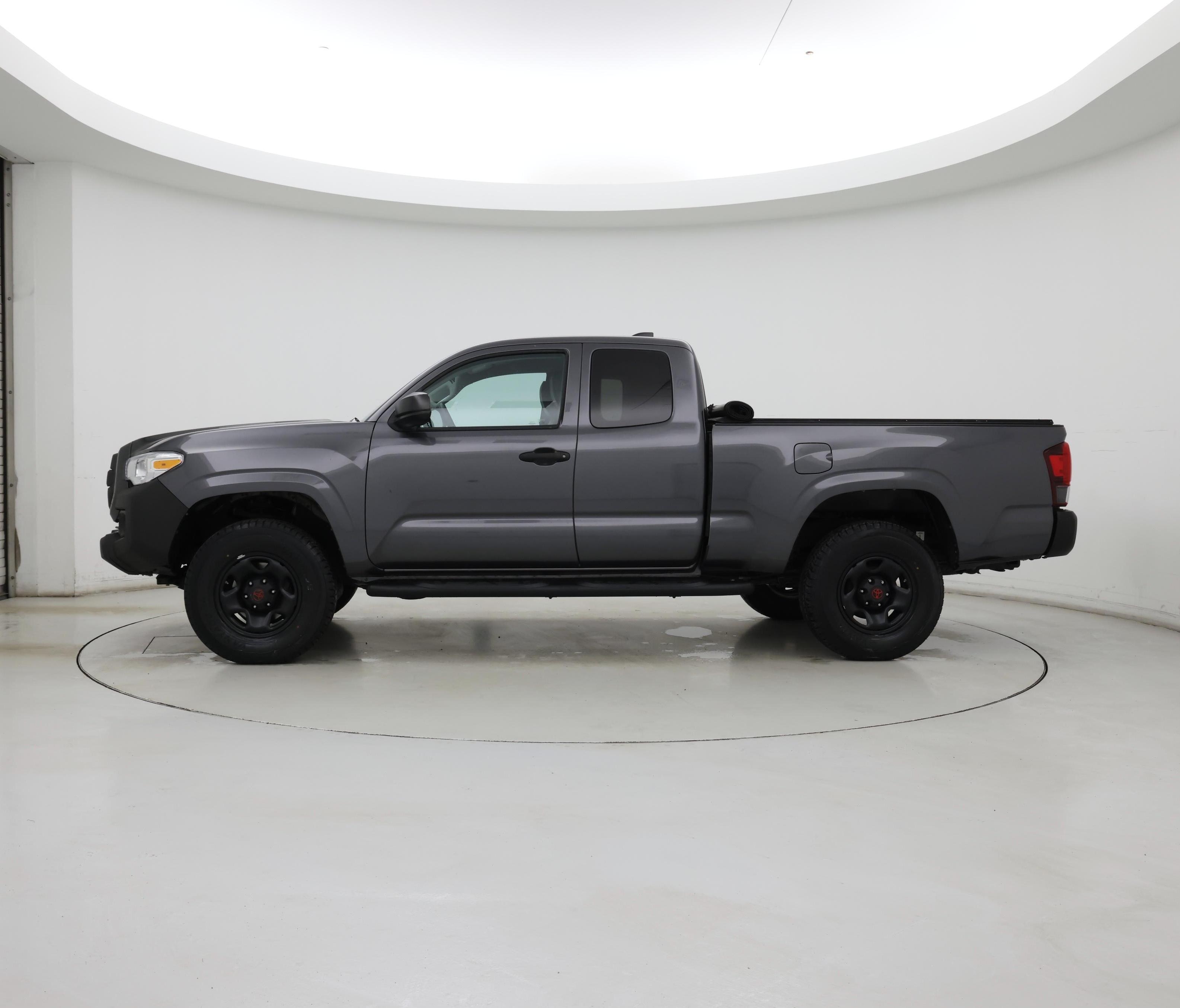 Thumbnail: 2021 Toyota Tacoma - 3