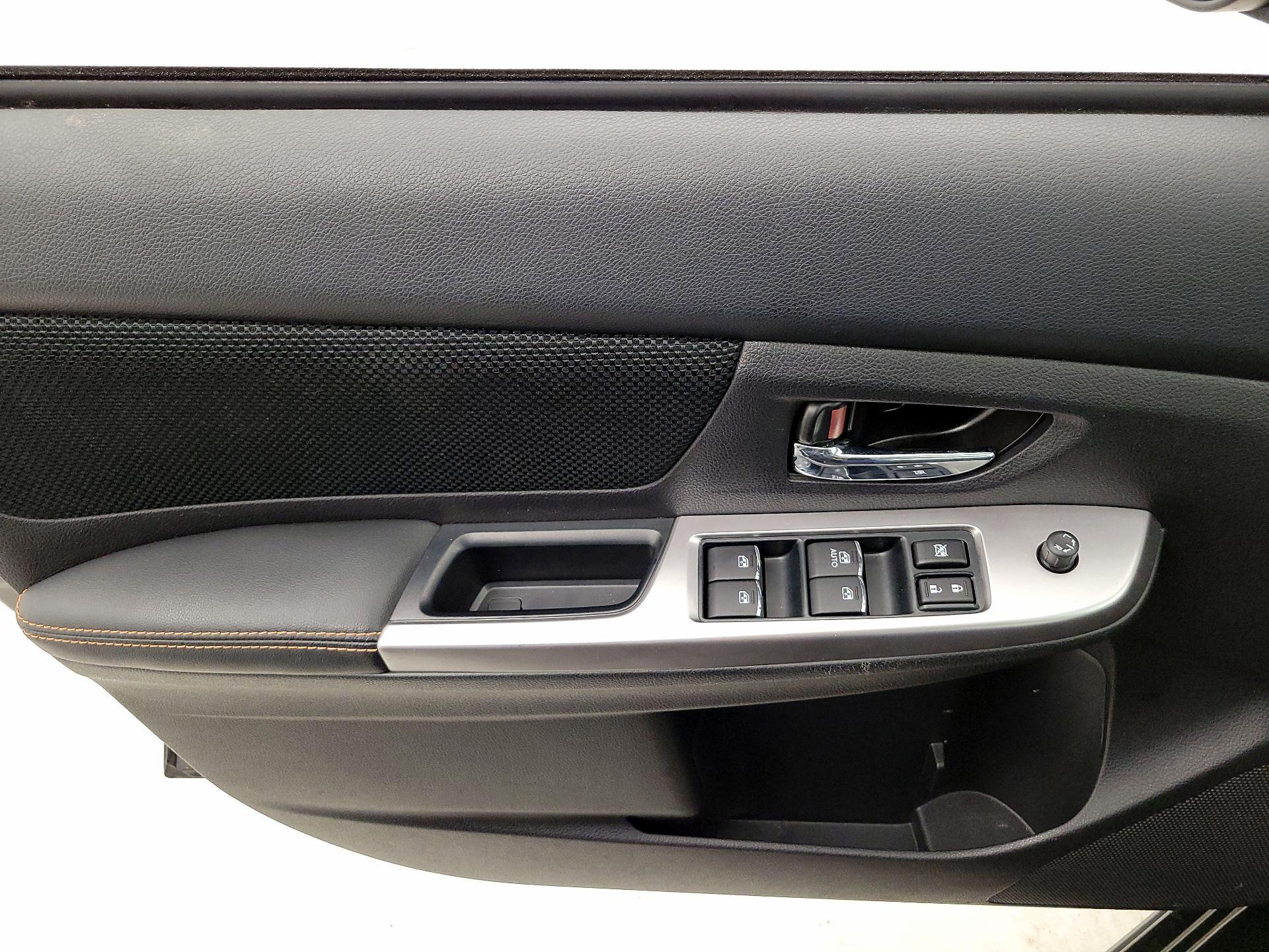 Thumbnail: 2017 Subaru Crosstrek - 12