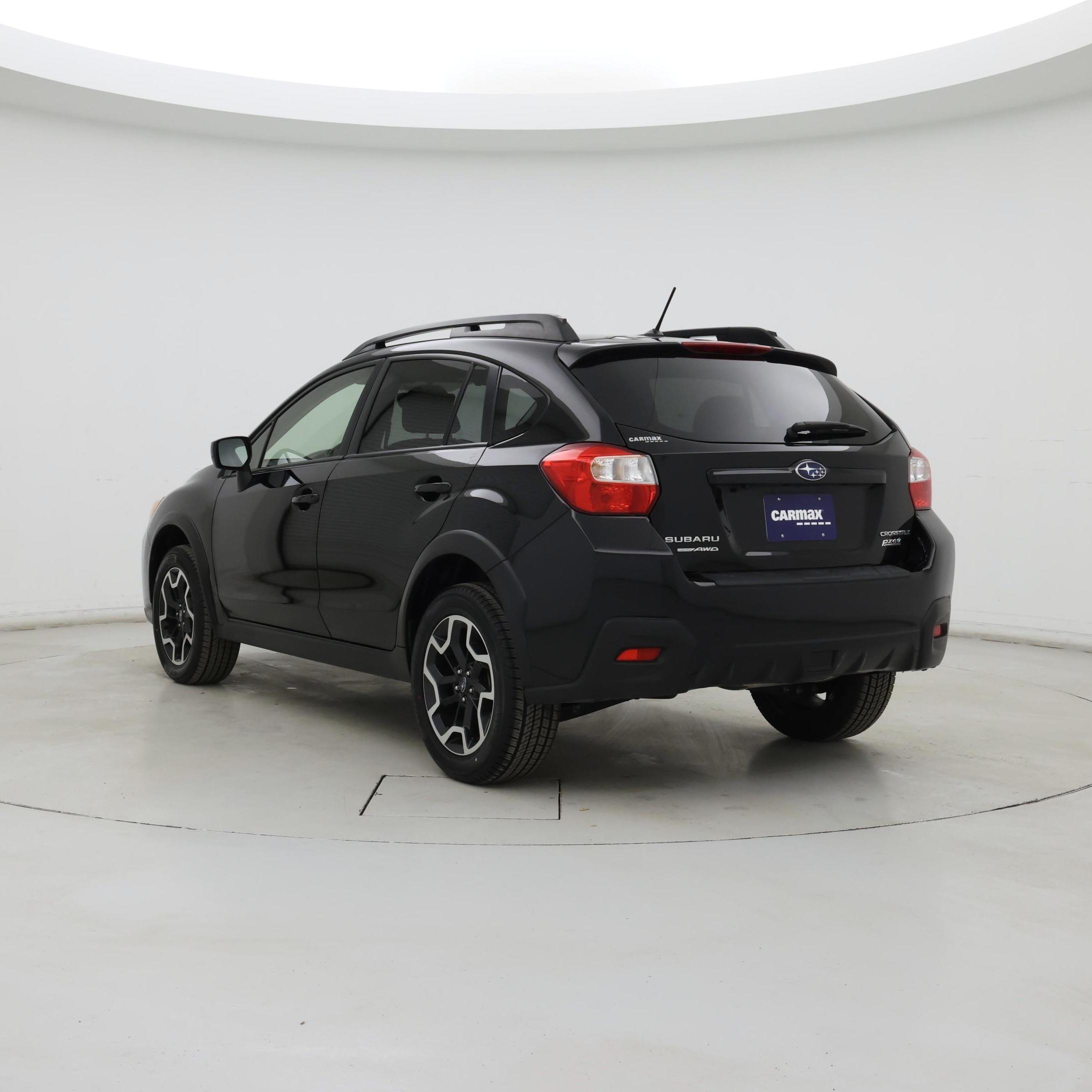 Thumbnail: 2017 Subaru Crosstrek - 2