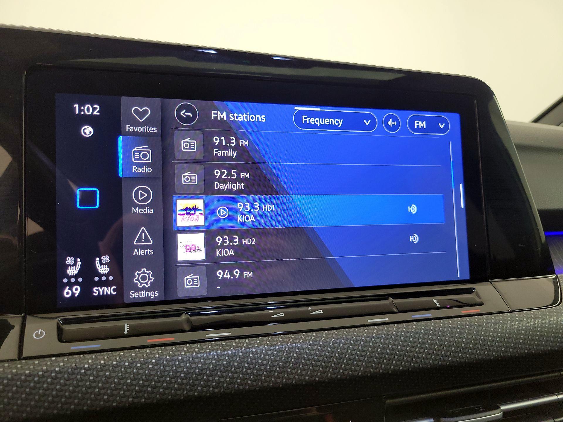 Thumbnail: 2024 Volkswagen Golf - 15