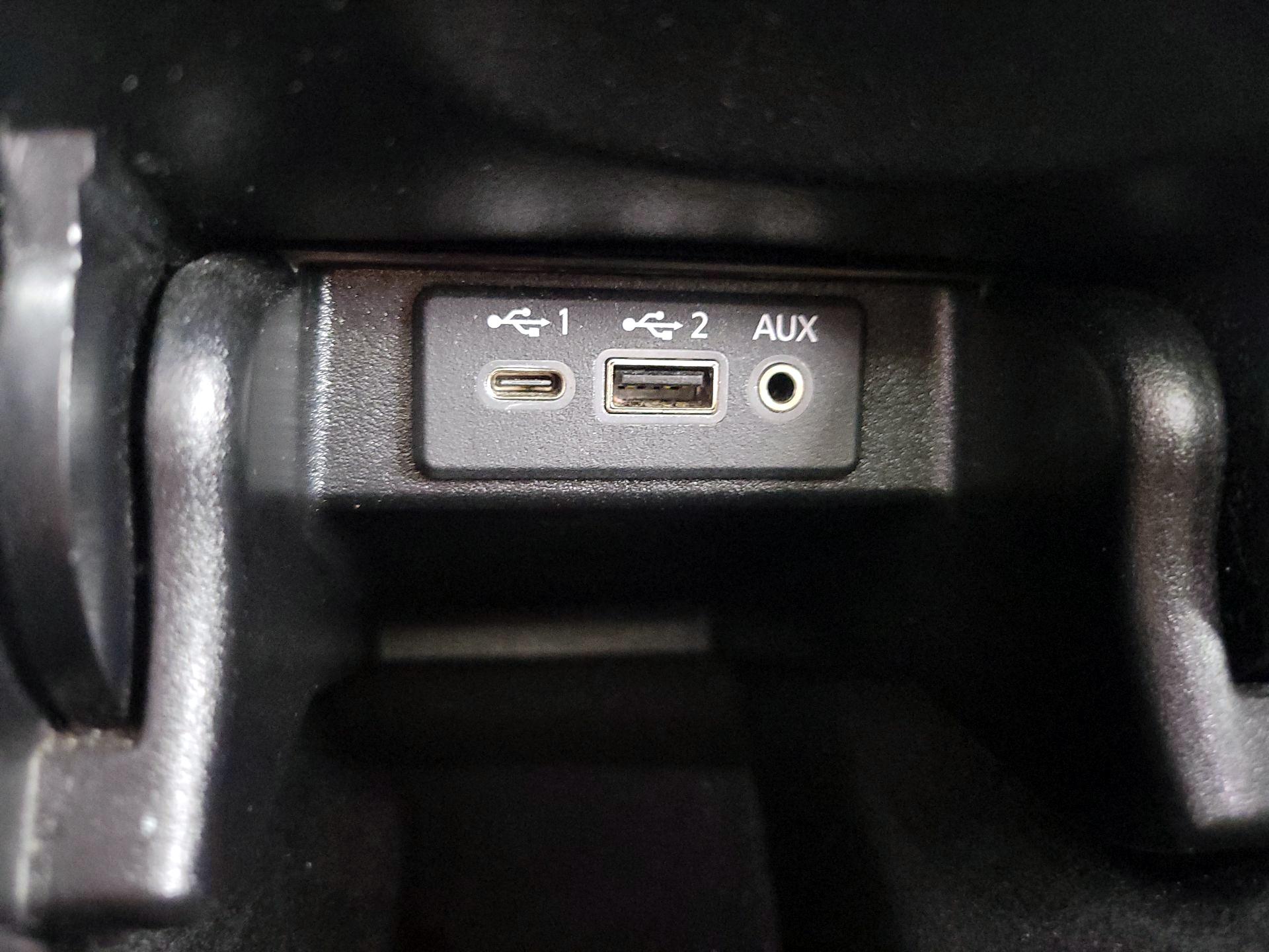 Thumbnail: 2020 Nissan Maxima - 19