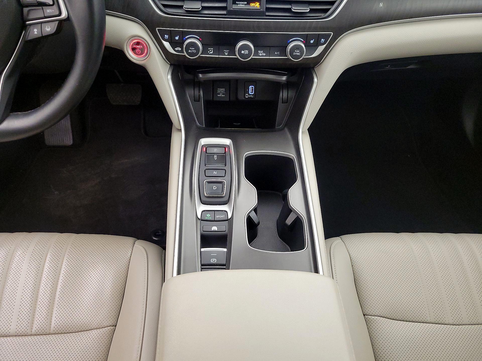 Thumbnail: 2019 Honda Accord - 18