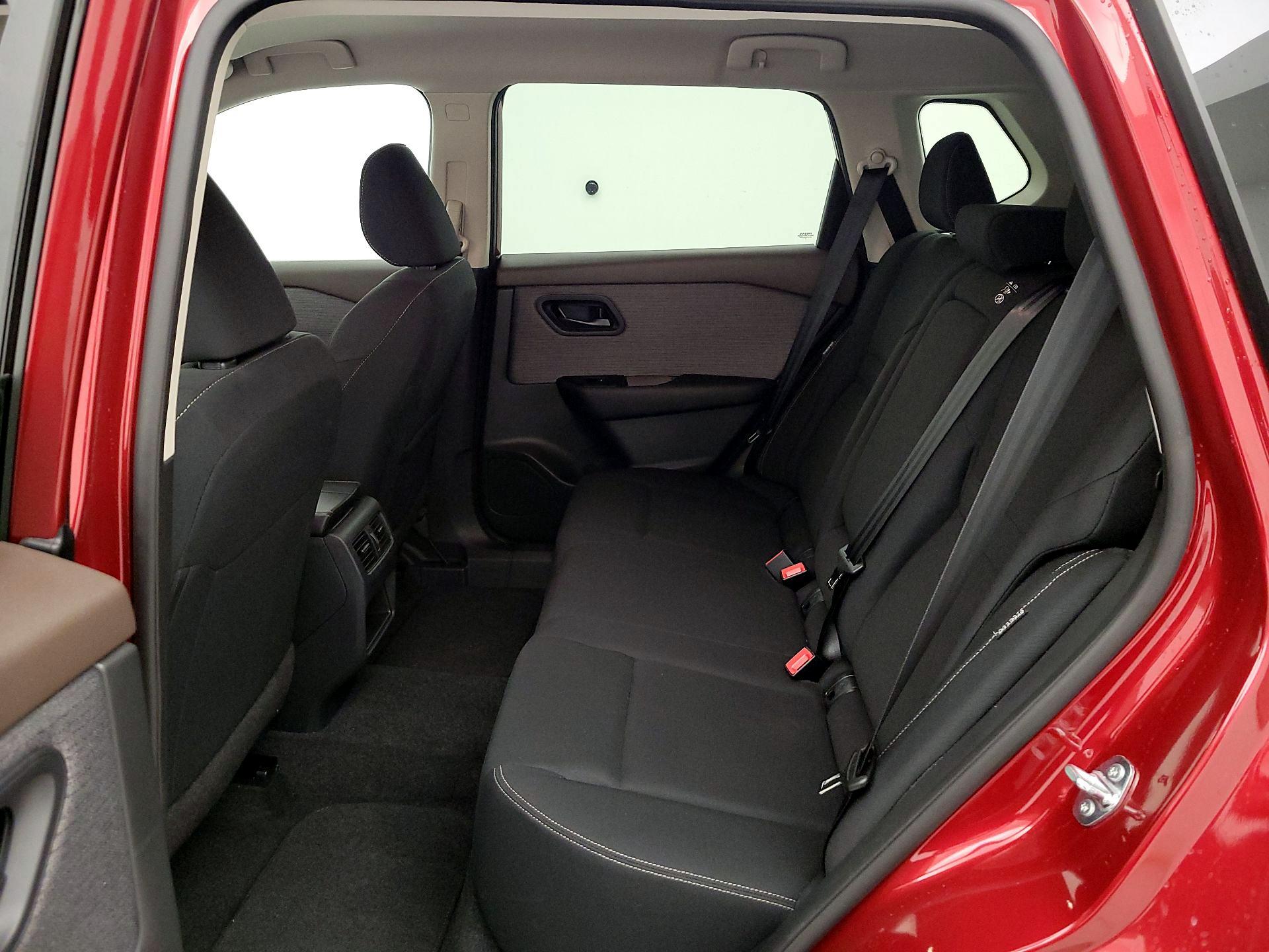 Thumbnail: 2023 Nissan Rogue - 19