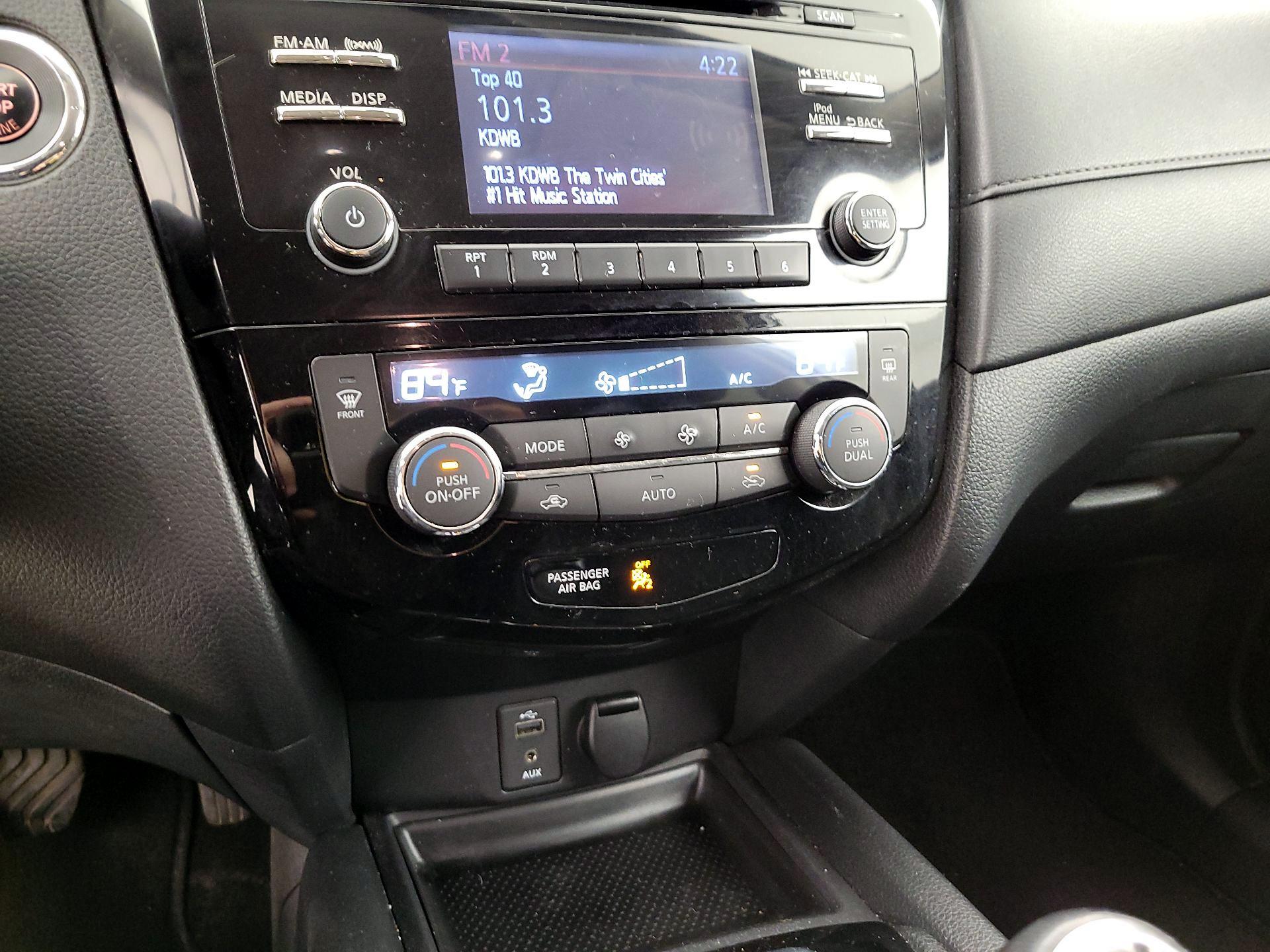 Thumbnail: 2017 Nissan Rogue - 16