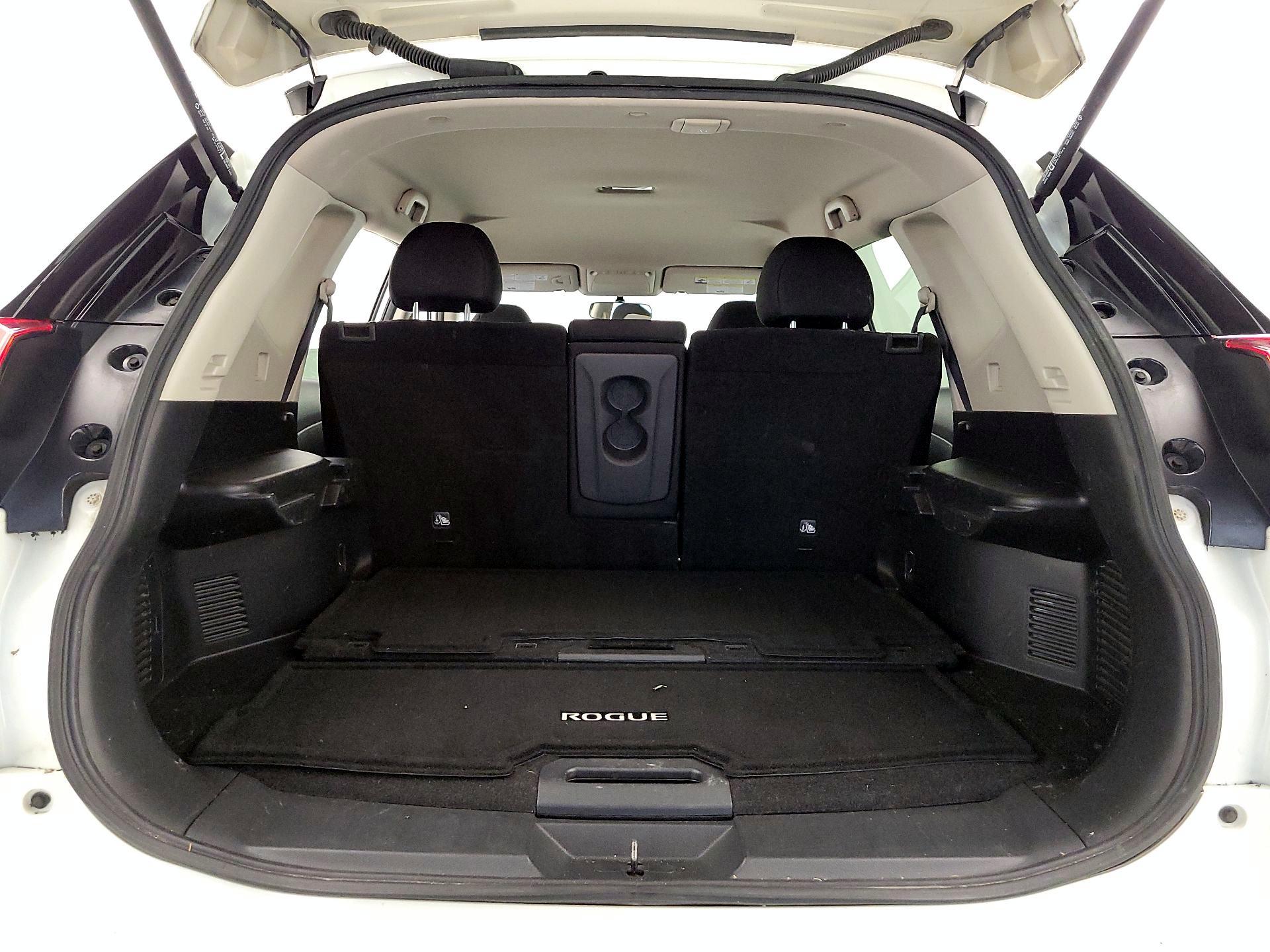 Thumbnail: 2017 Nissan Rogue - 20