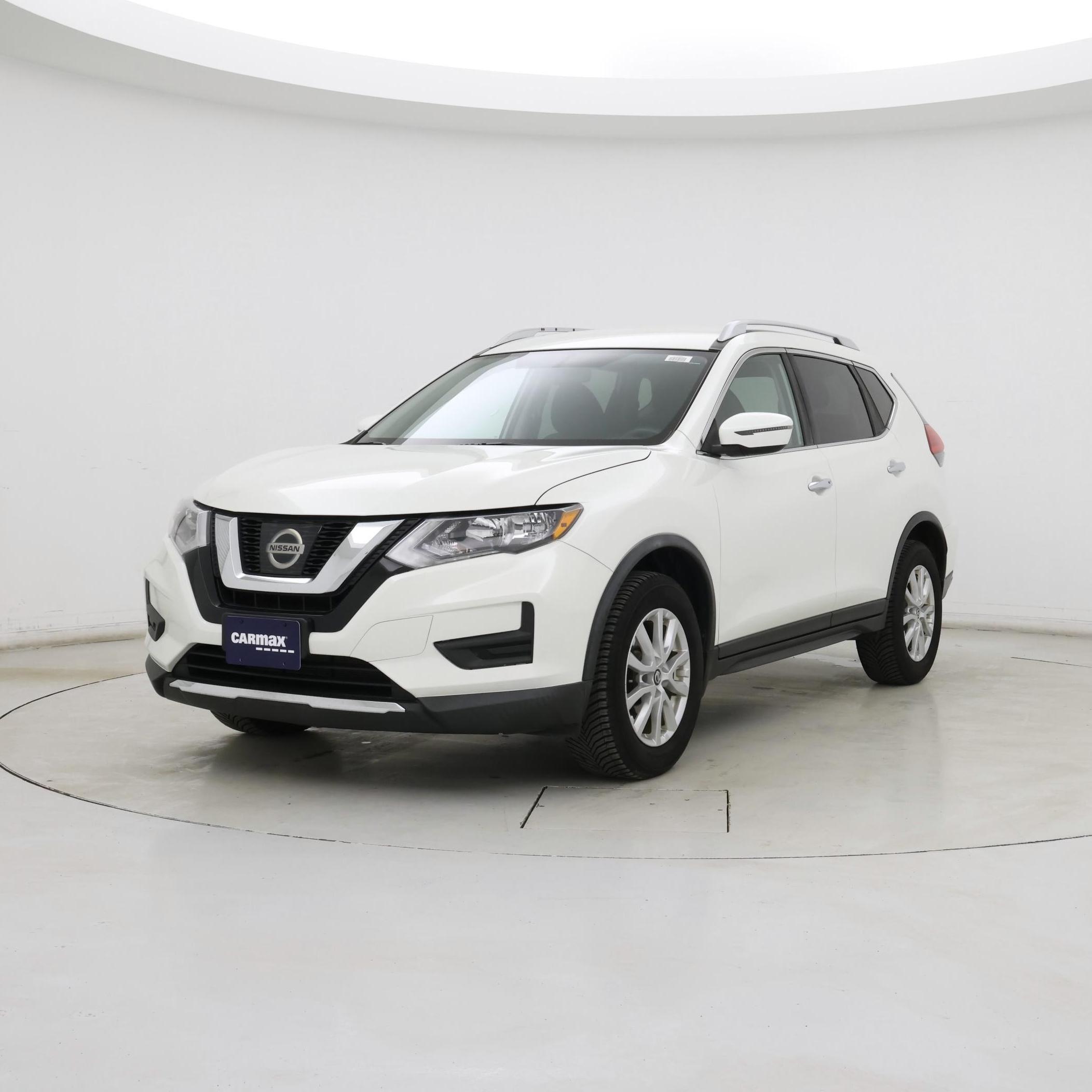 Thumbnail: 2017 Nissan Rogue - 4