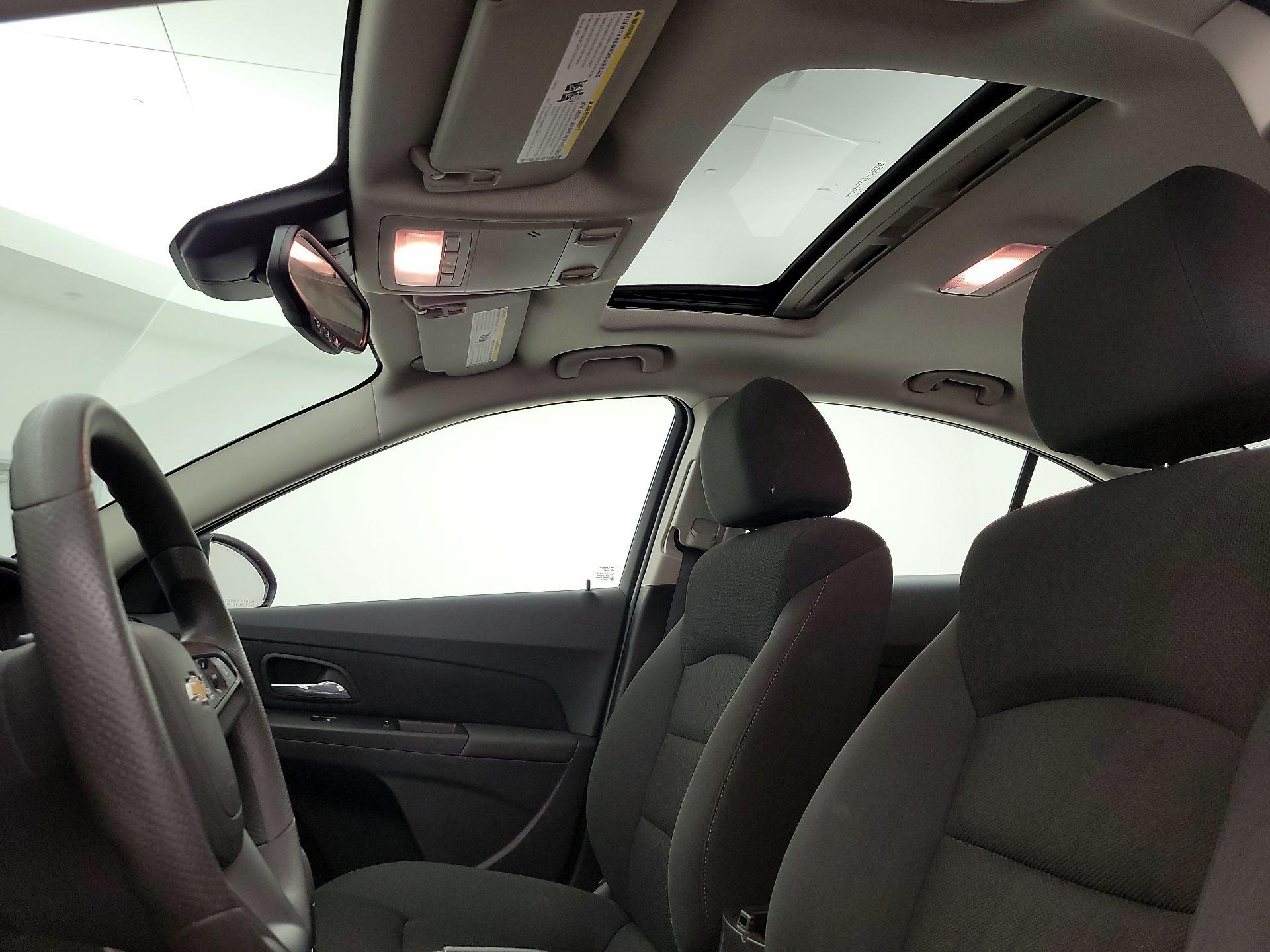 Thumbnail: 2016 Chevrolet Cruze - 19