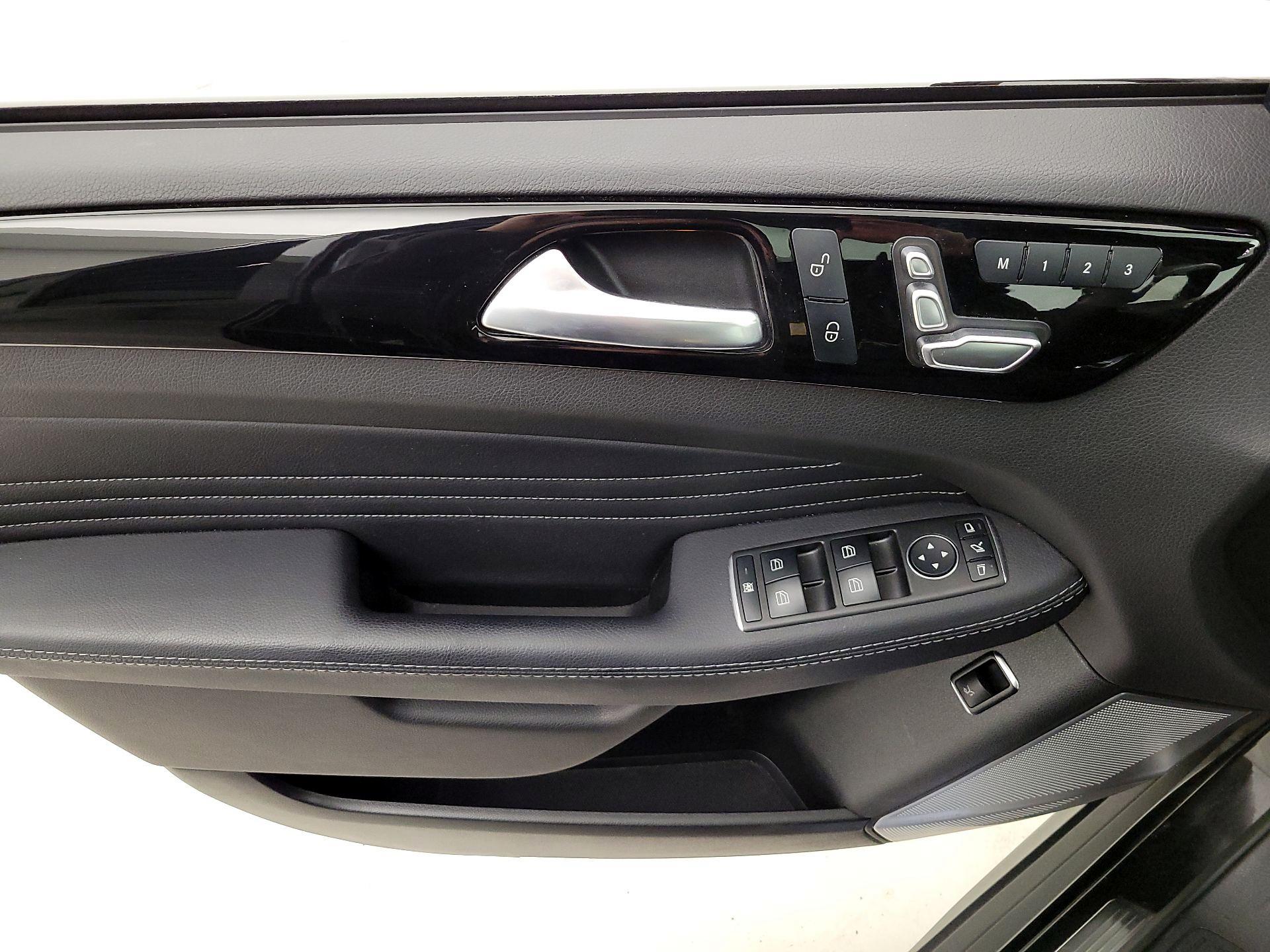 Thumbnail: 2019 Mercedes-Benz GLE - 12