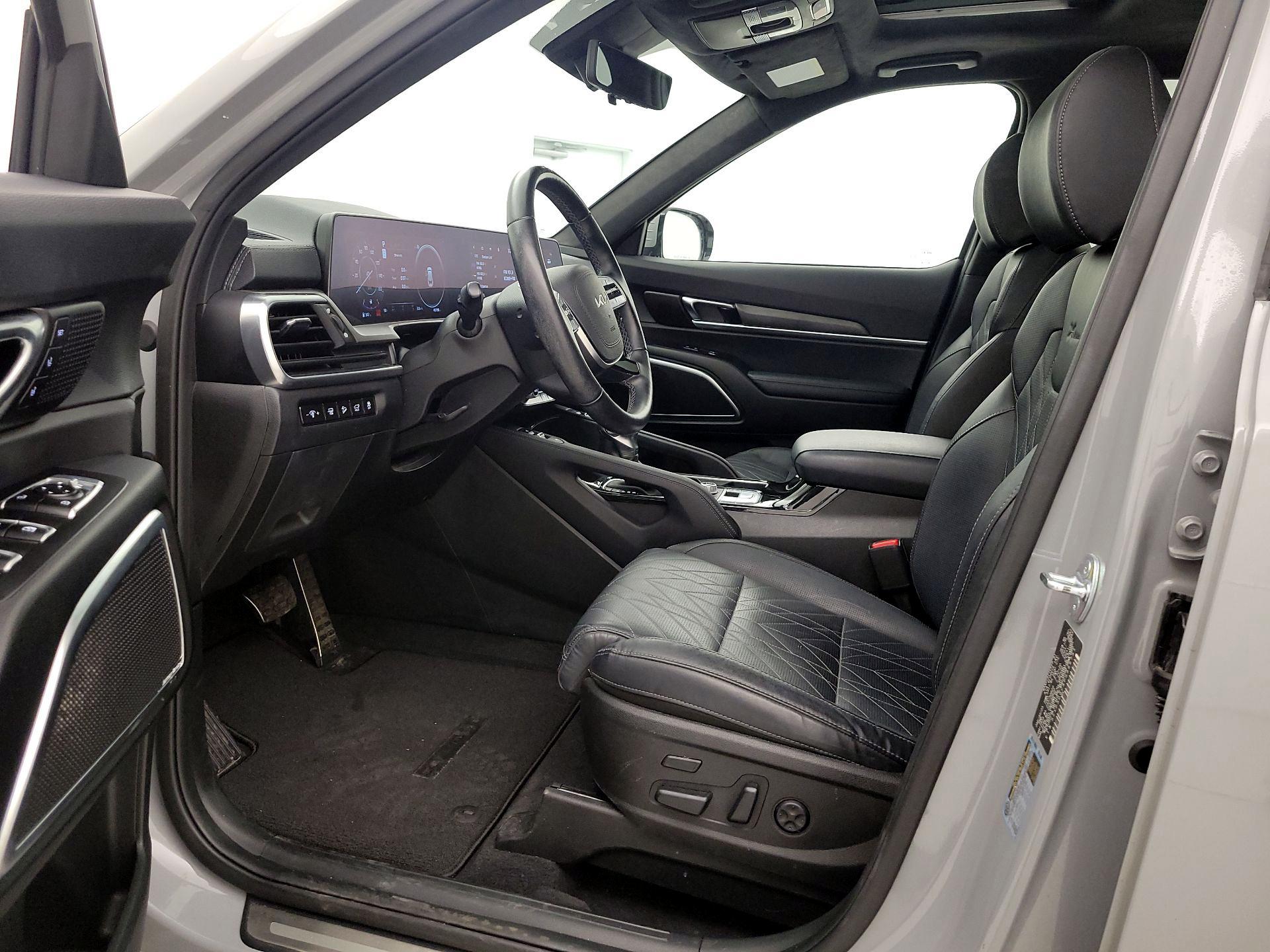 Thumbnail: 2023 Kia Telluride - 11