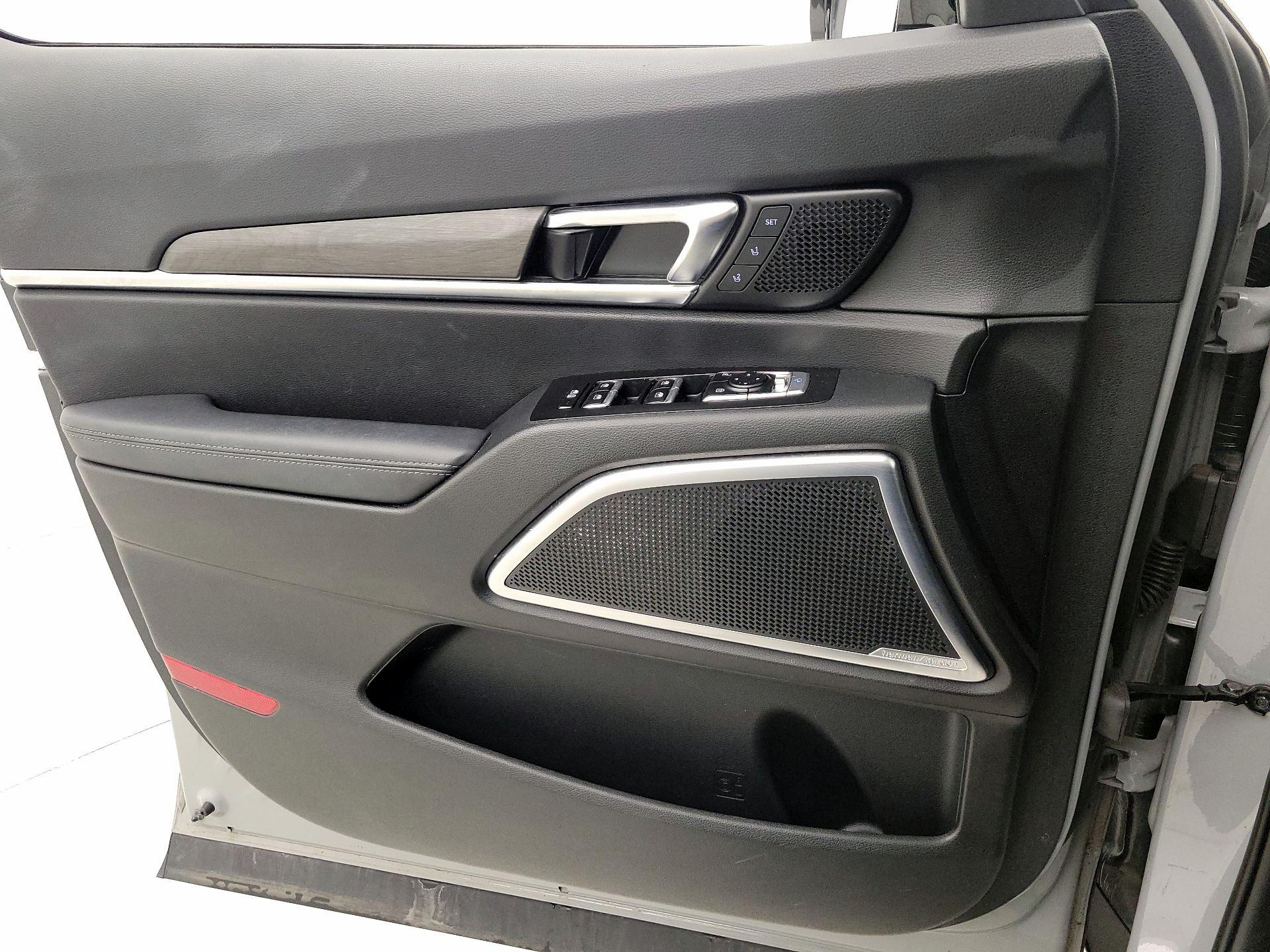 Thumbnail: 2023 Kia Telluride - 12