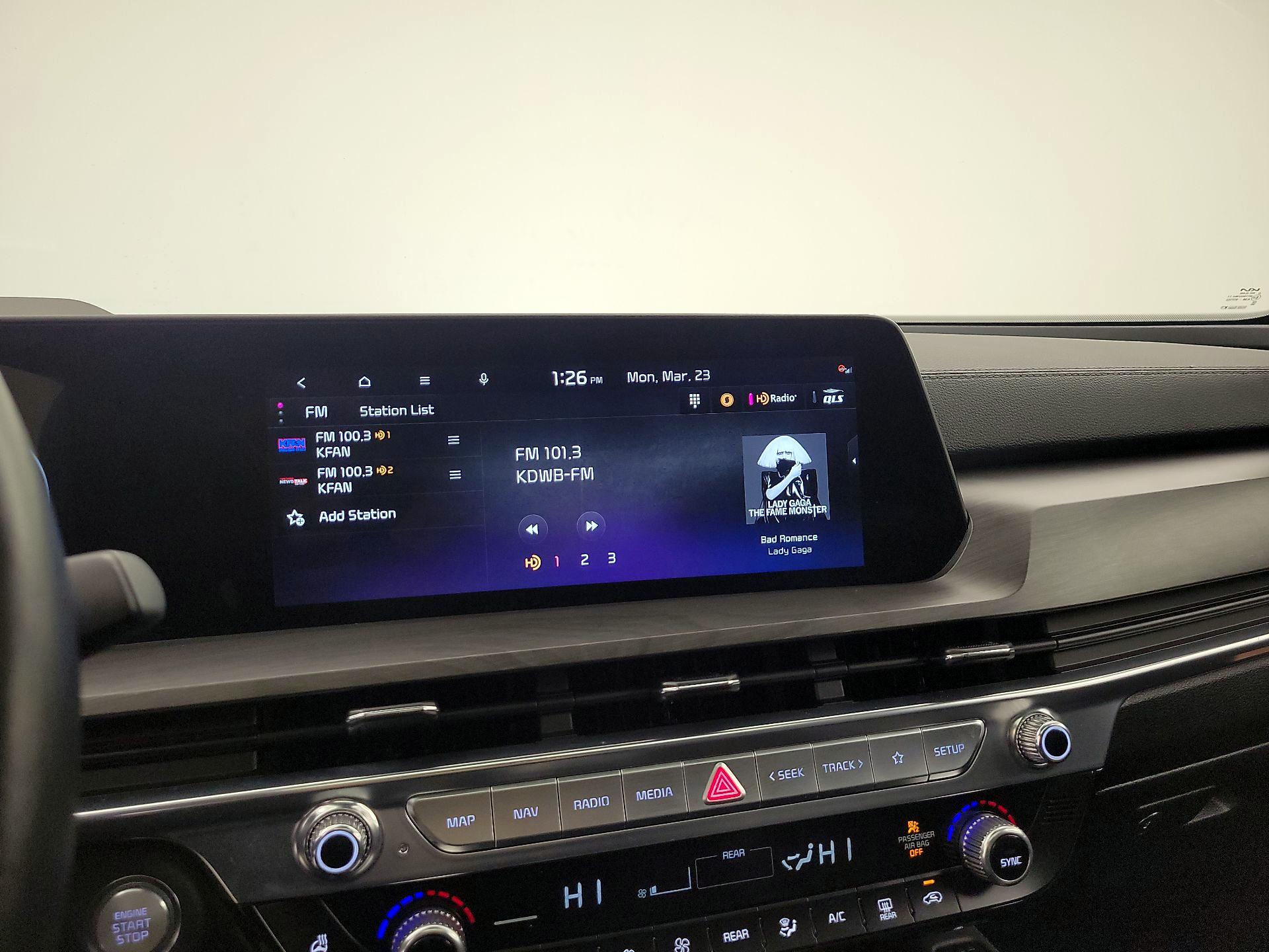 Thumbnail: 2023 Kia Telluride - 16