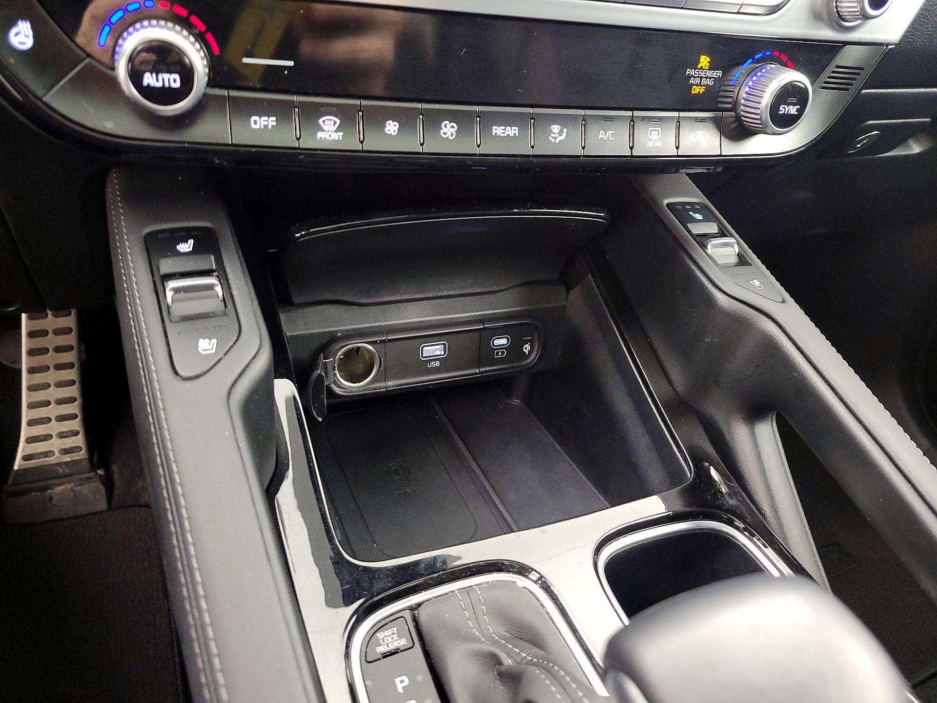 Thumbnail: 2023 Kia Telluride - 19