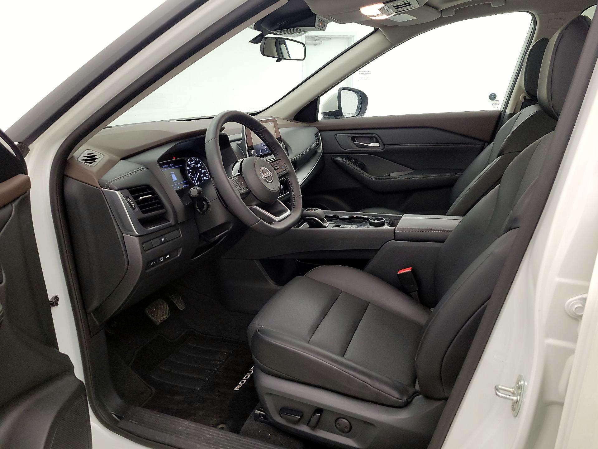 Thumbnail: 2023 Nissan Rogue - 11