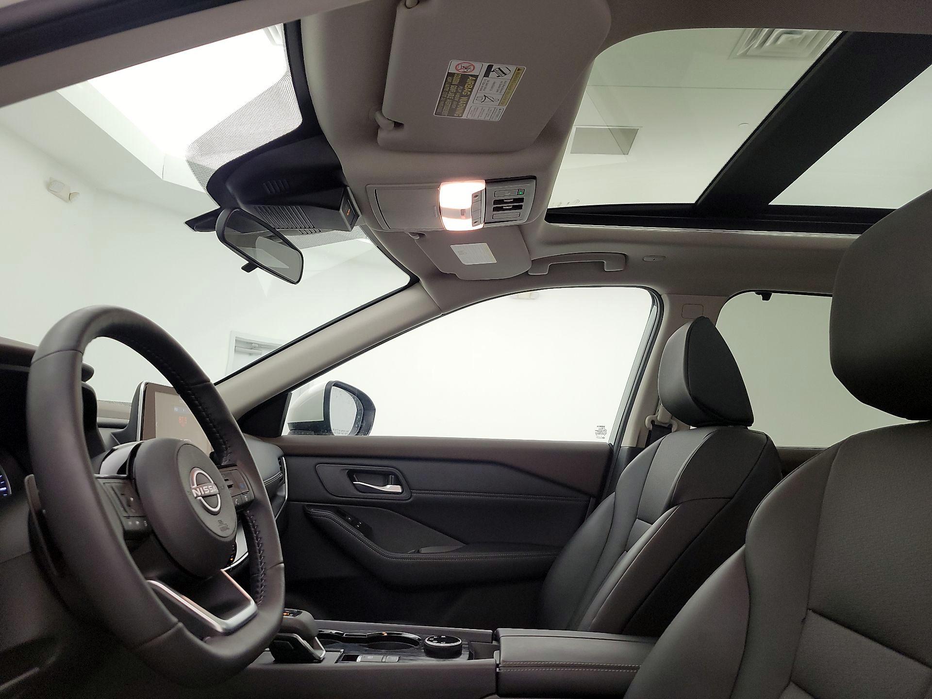 Thumbnail: 2023 Nissan Rogue - 19