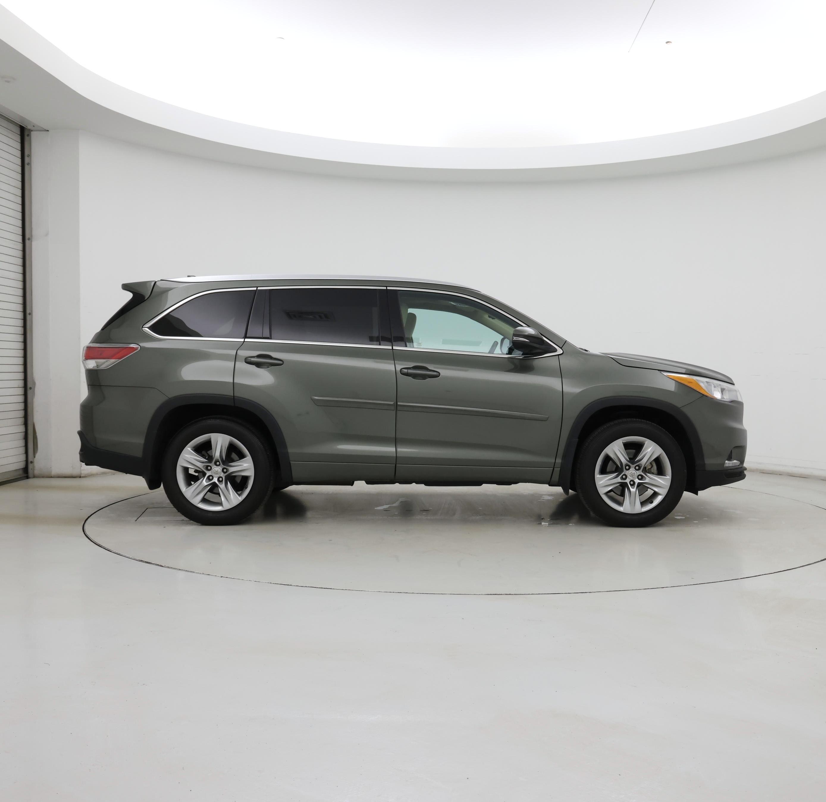 Thumbnail: 2015 Toyota Highlander - 7