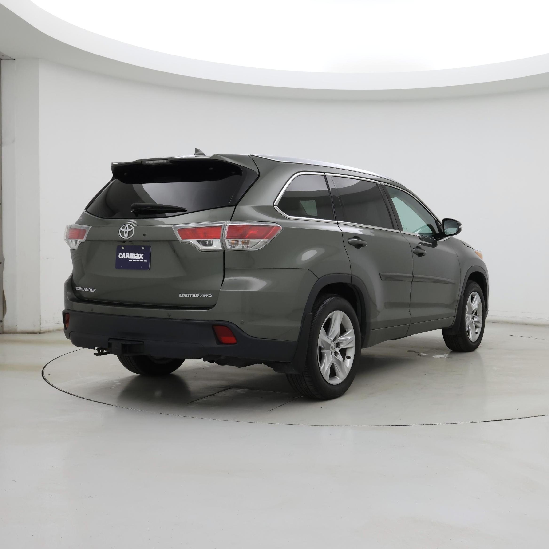 Thumbnail: 2015 Toyota Highlander - 8
