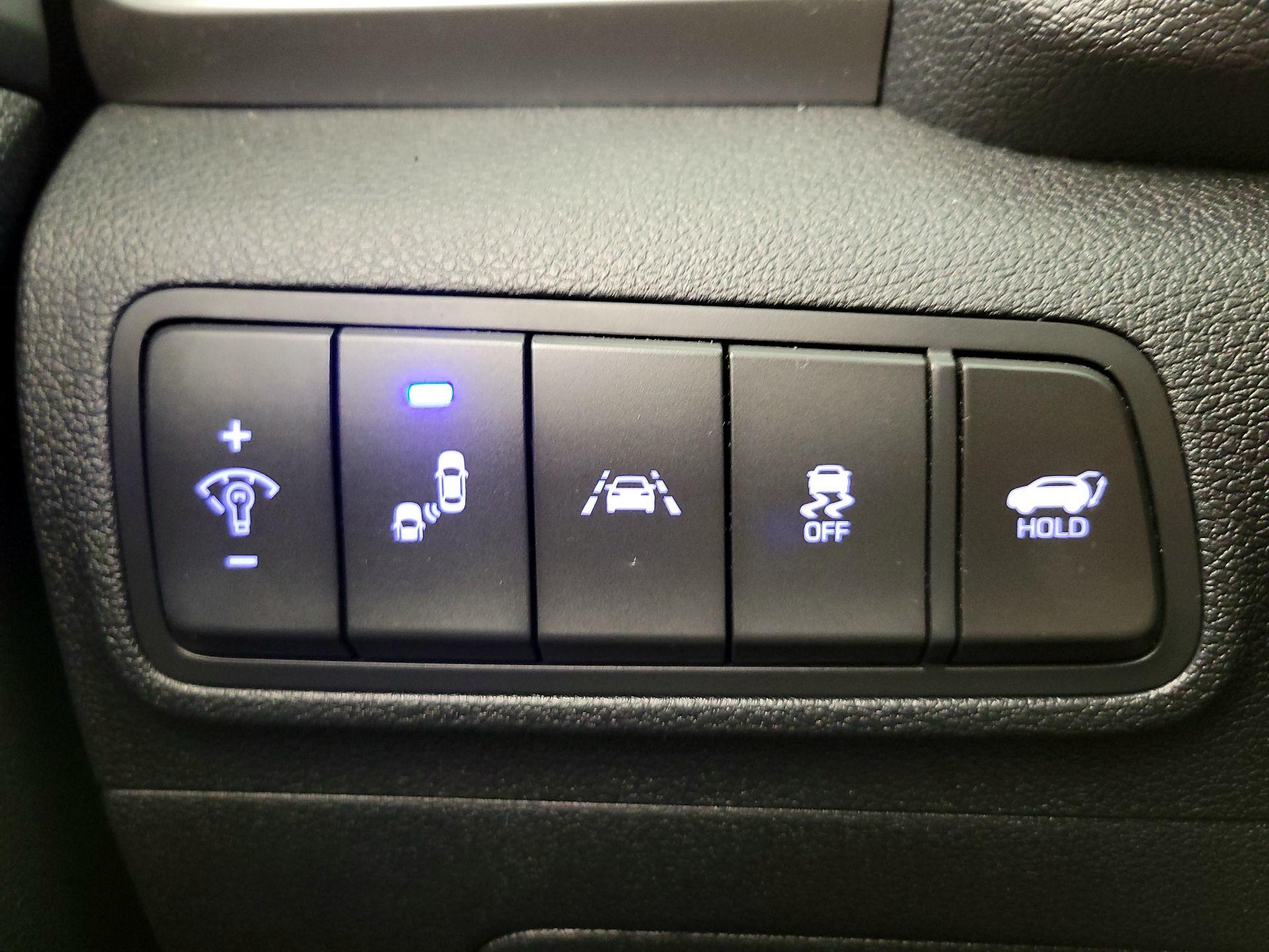 Thumbnail: 2016 Hyundai Tucson - 13