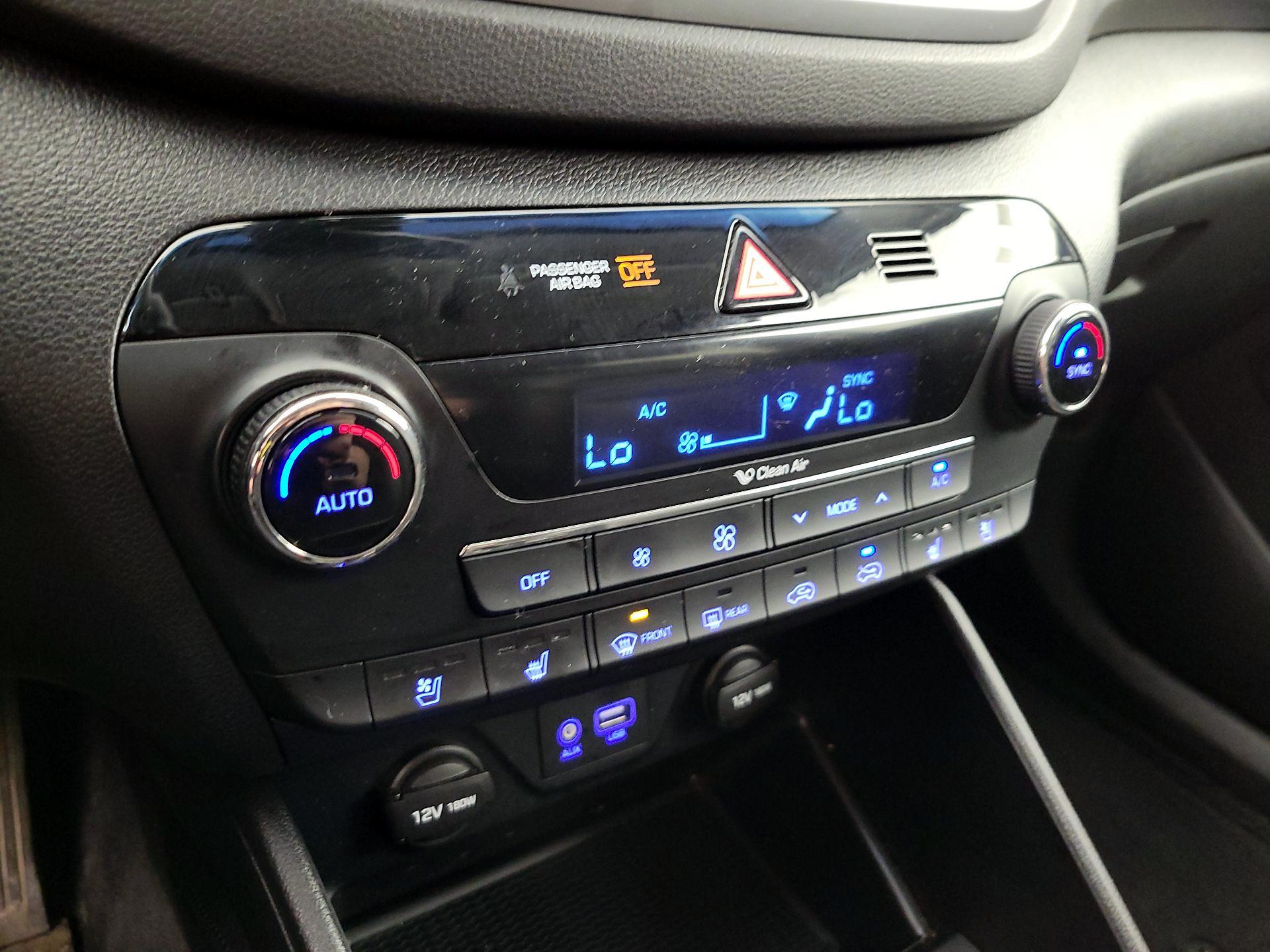 Thumbnail: 2016 Hyundai Tucson - 17