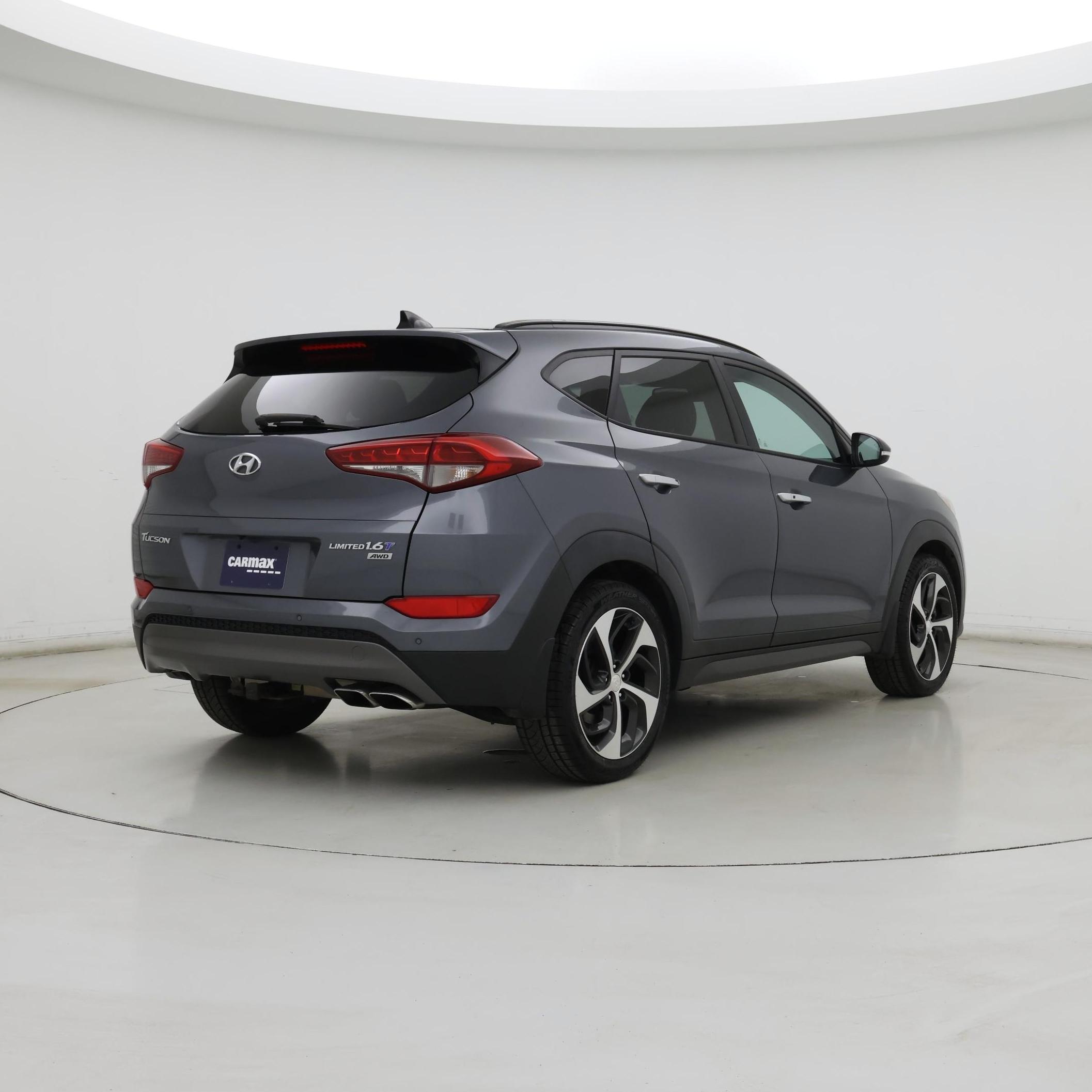 Thumbnail: 2016 Hyundai Tucson - 8