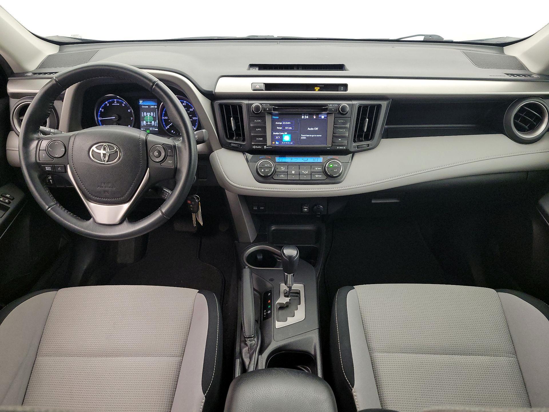 Thumbnail: 2016 Toyota RAV4 - 9