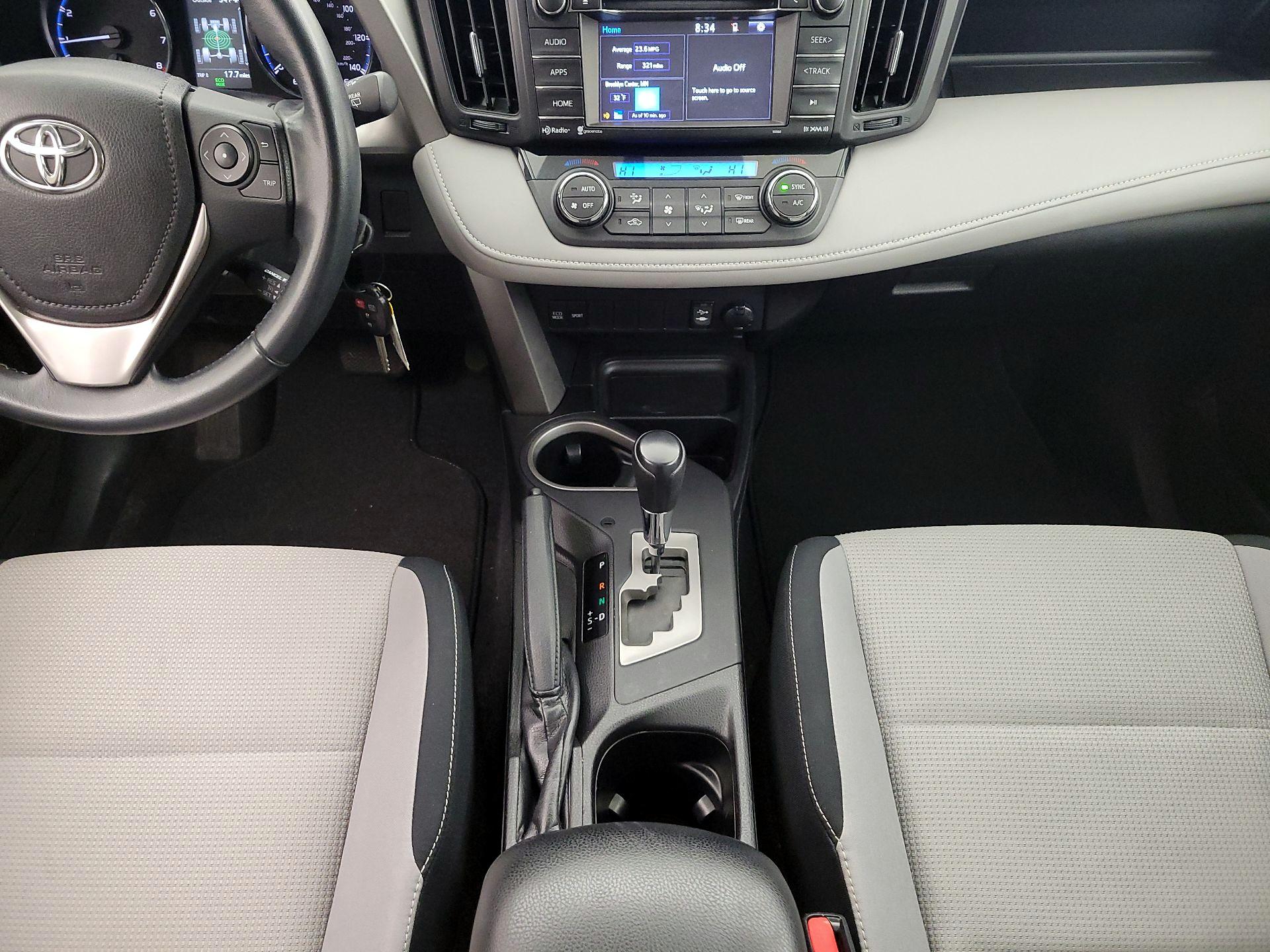 Thumbnail: 2016 Toyota RAV4 - 17