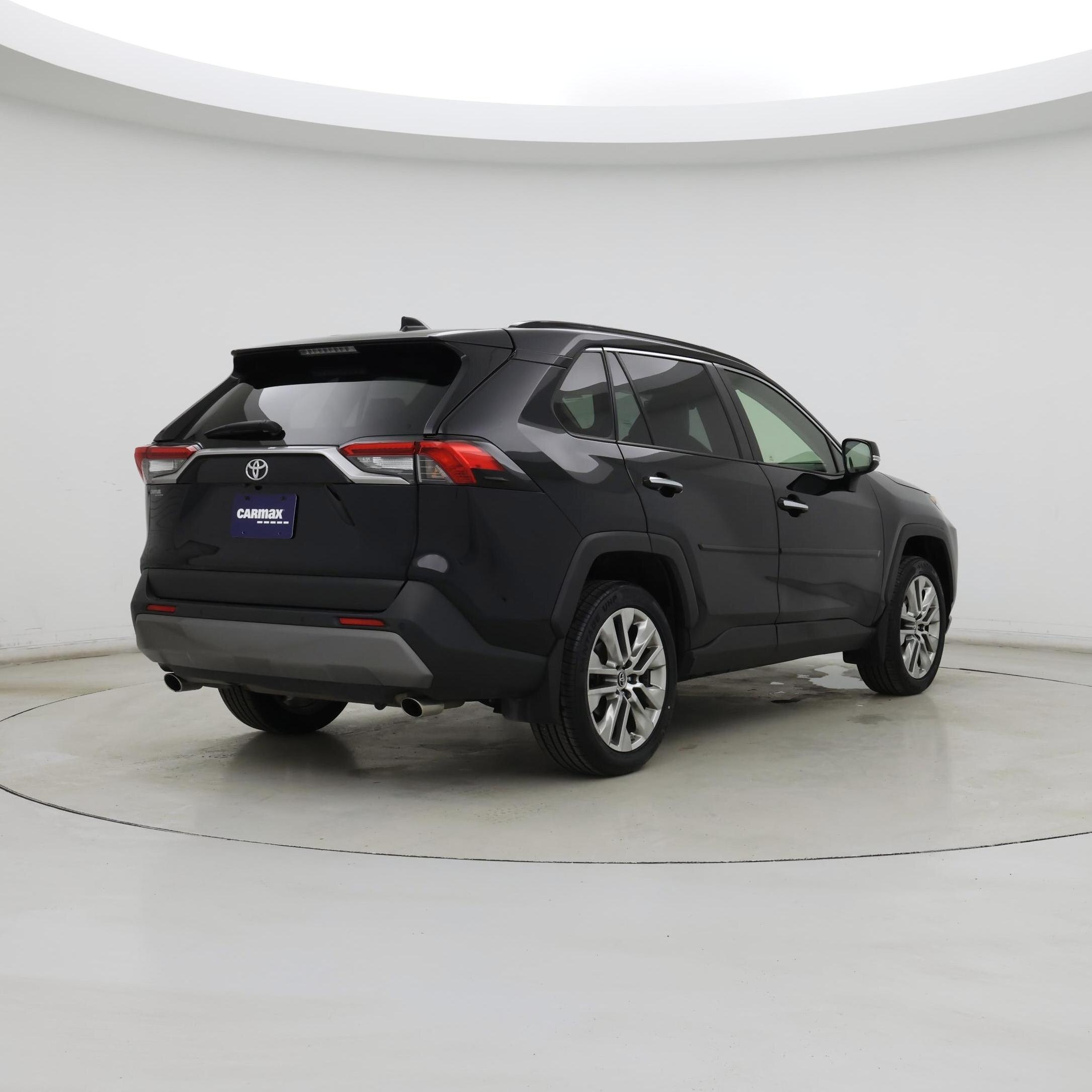 Thumbnail: 2019 Toyota RAV4 - 8
