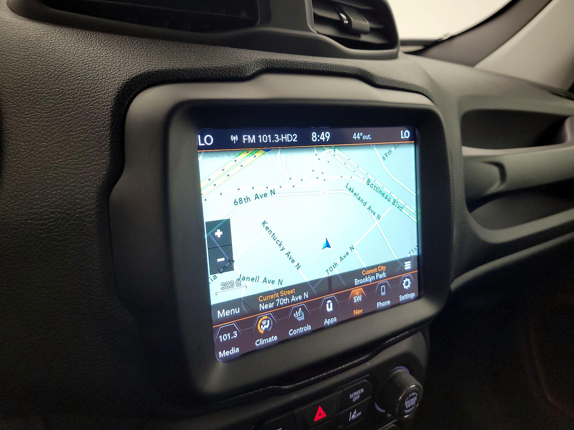 Thumbnail: 2021 Jeep Renegade - 14