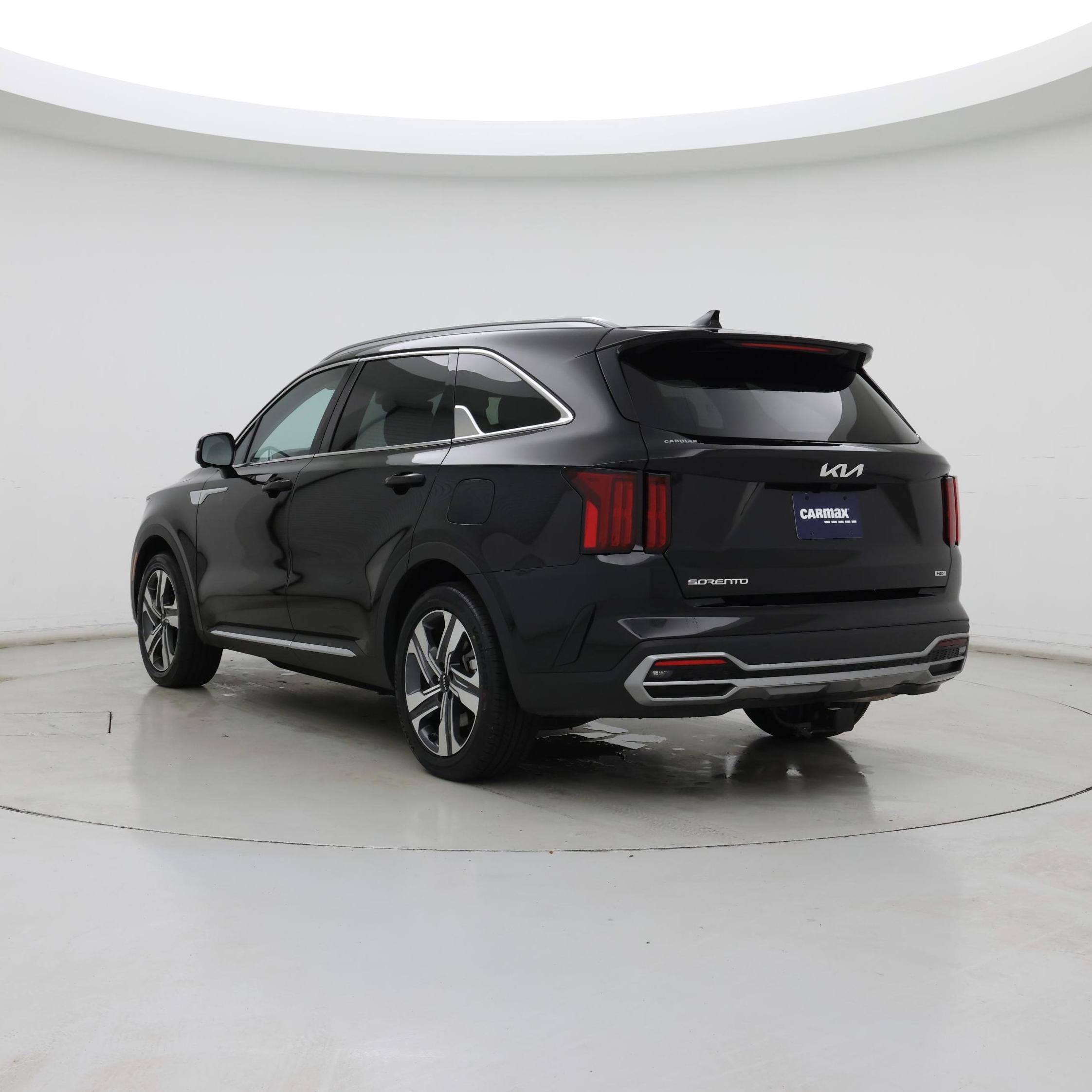 Thumbnail: 2023 Kia Sorento - 2