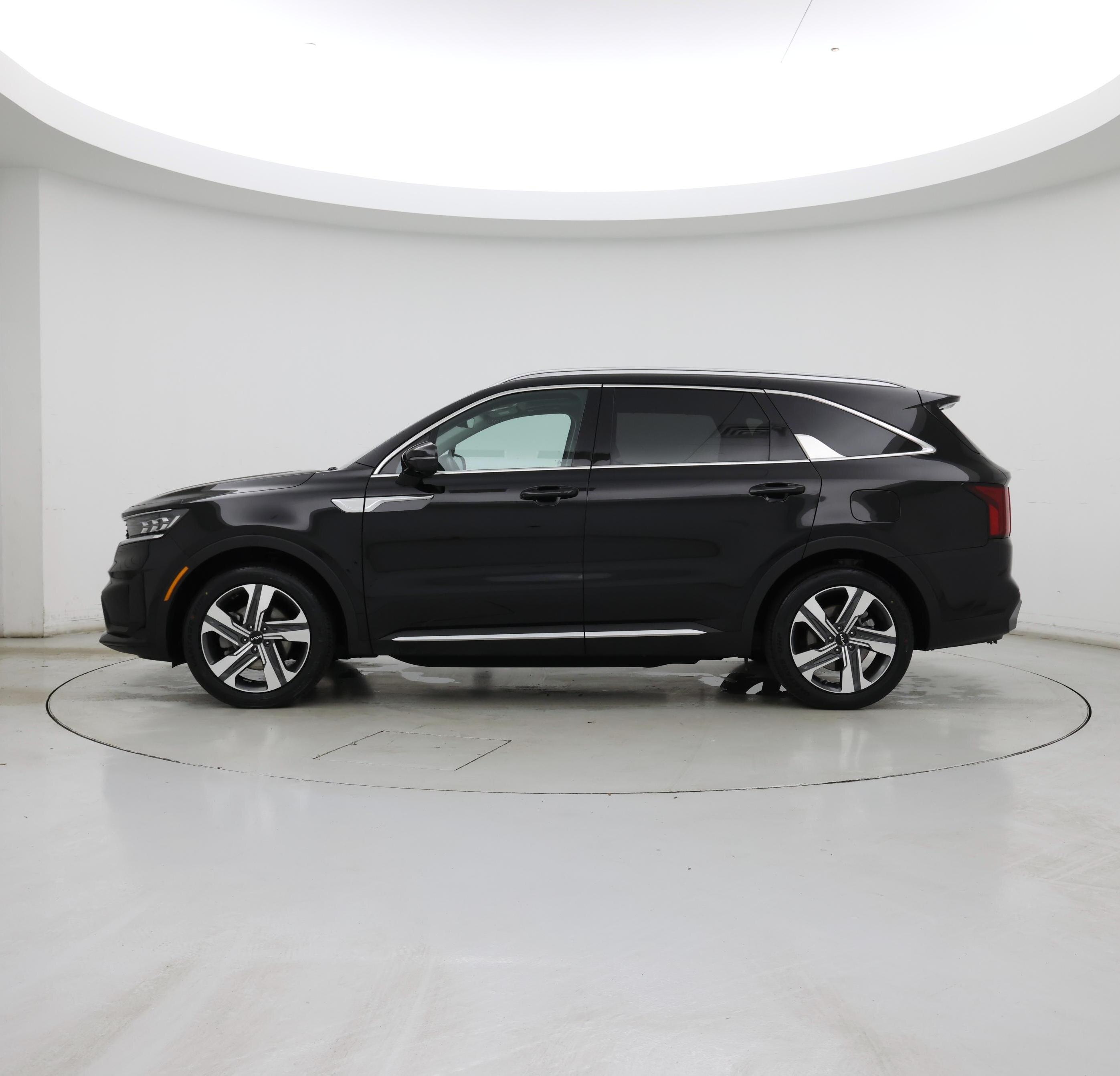 Thumbnail: 2023 Kia Sorento - 3