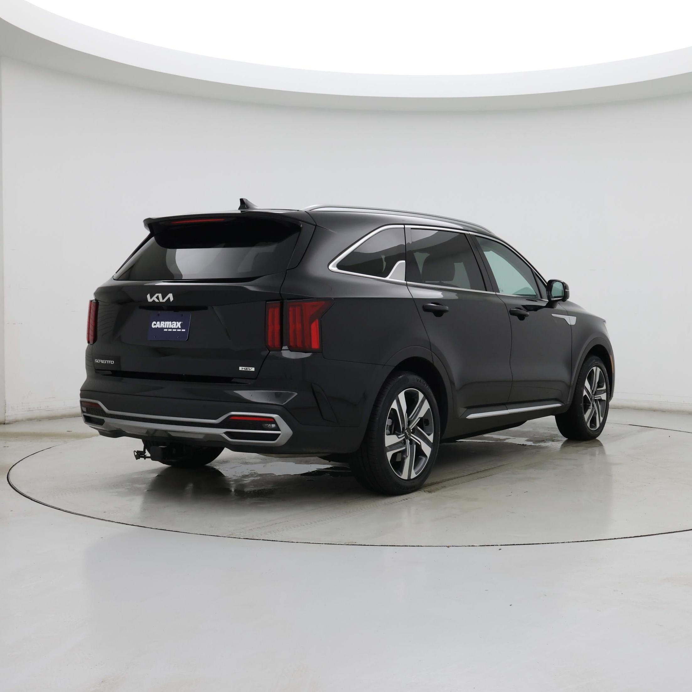 Thumbnail: 2023 Kia Sorento - 8