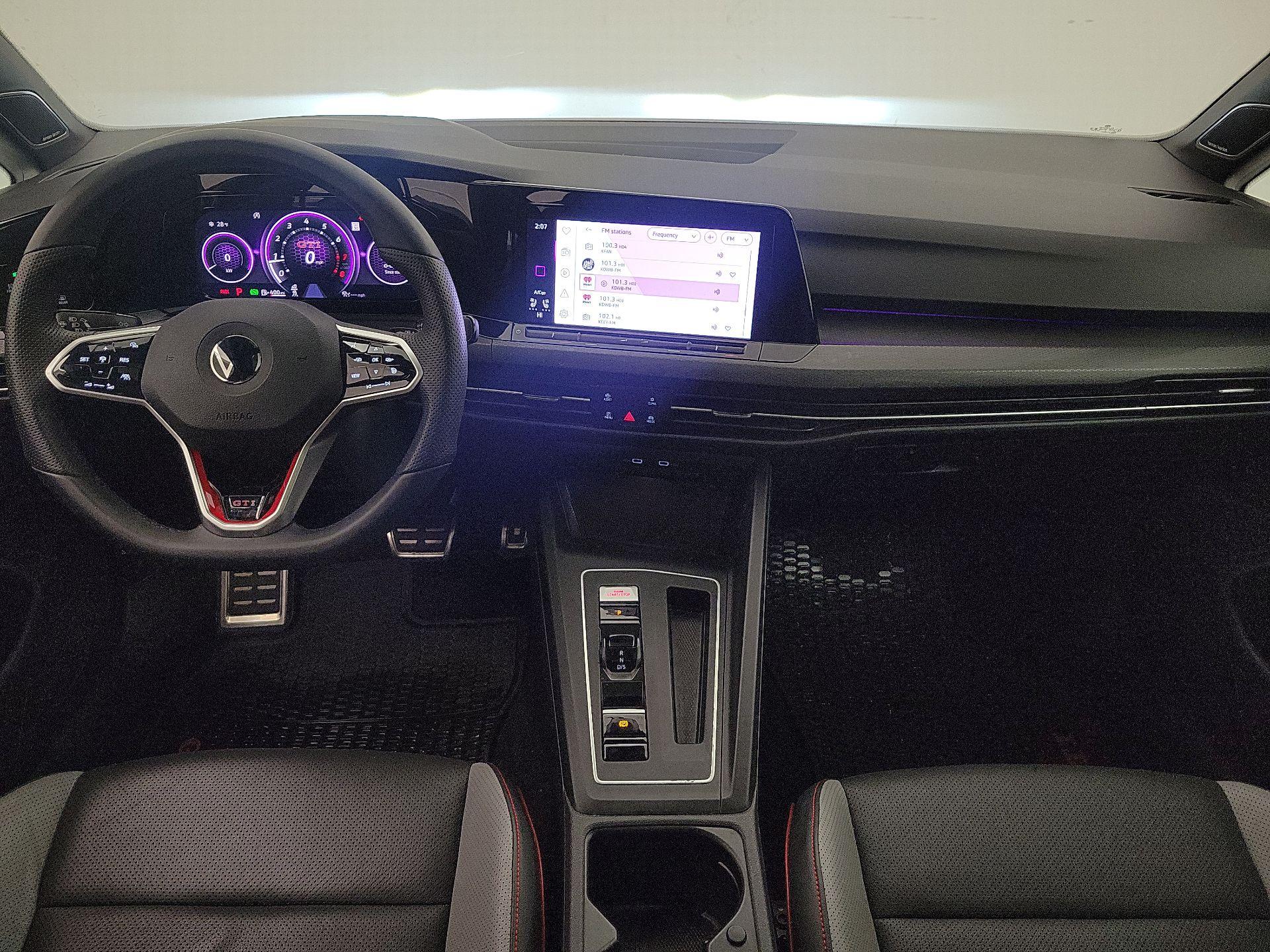 Thumbnail: 2022 Volkswagen Golf - 9