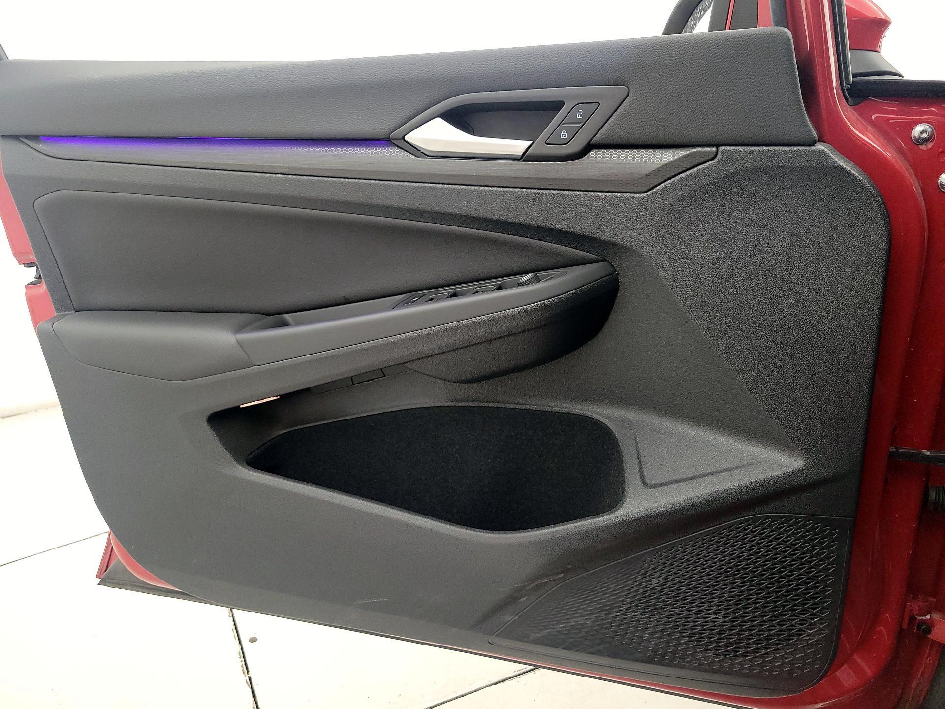 Thumbnail: 2022 Volkswagen Golf - 12