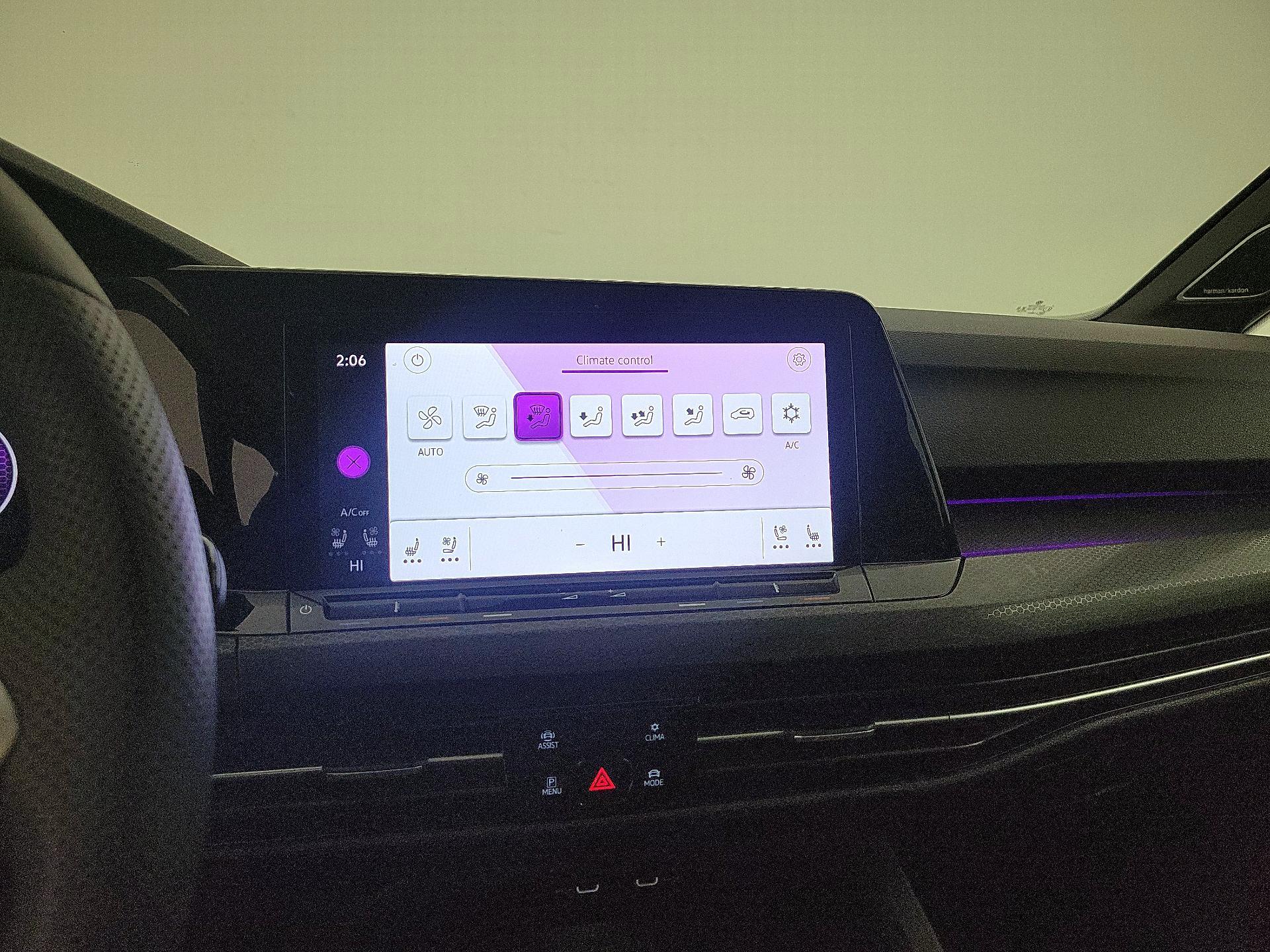 Thumbnail: 2022 Volkswagen Golf - 17