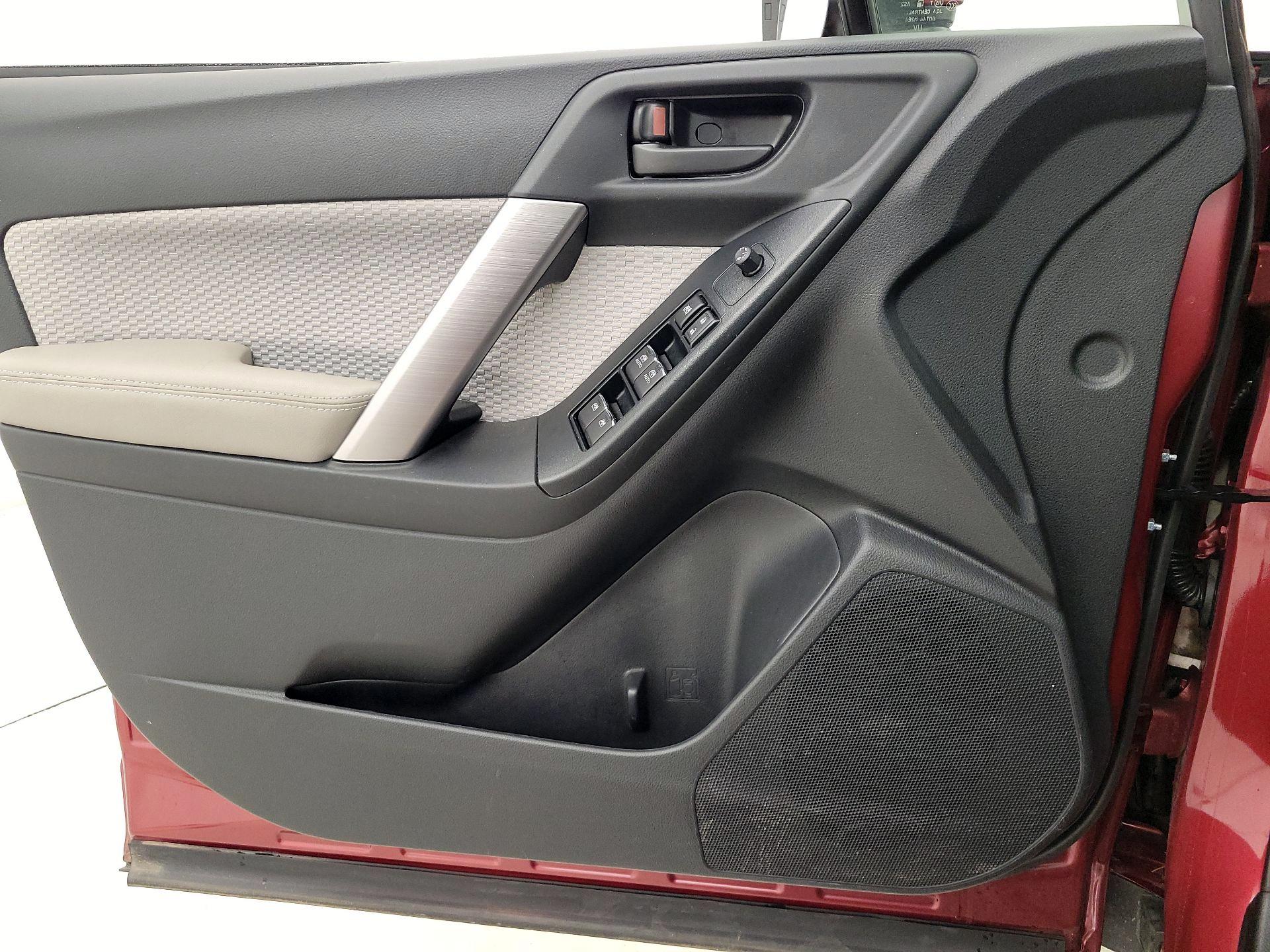 Thumbnail: 2018 Subaru Forester - 12