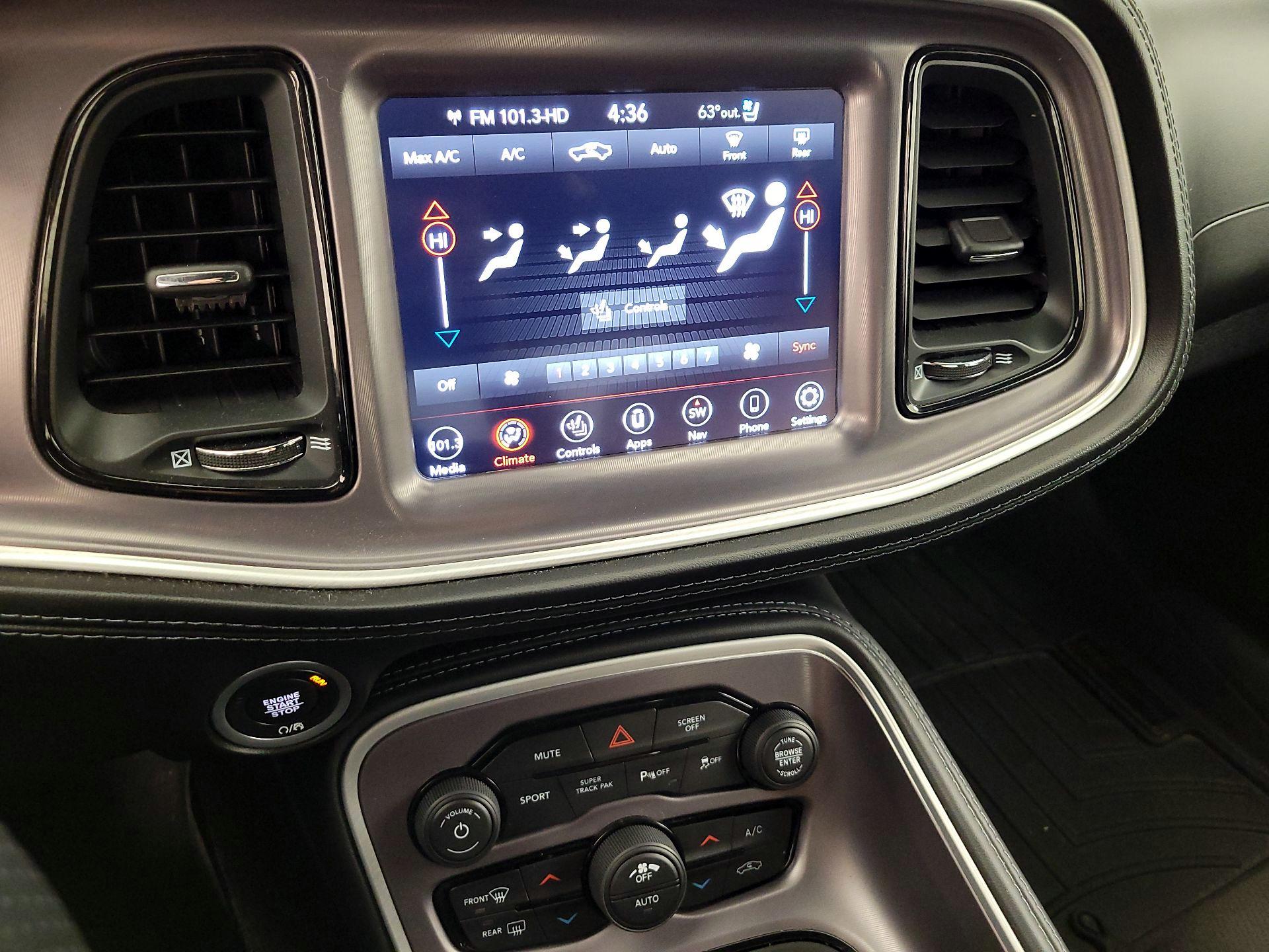 Thumbnail: 2022 Dodge Challenger - 17