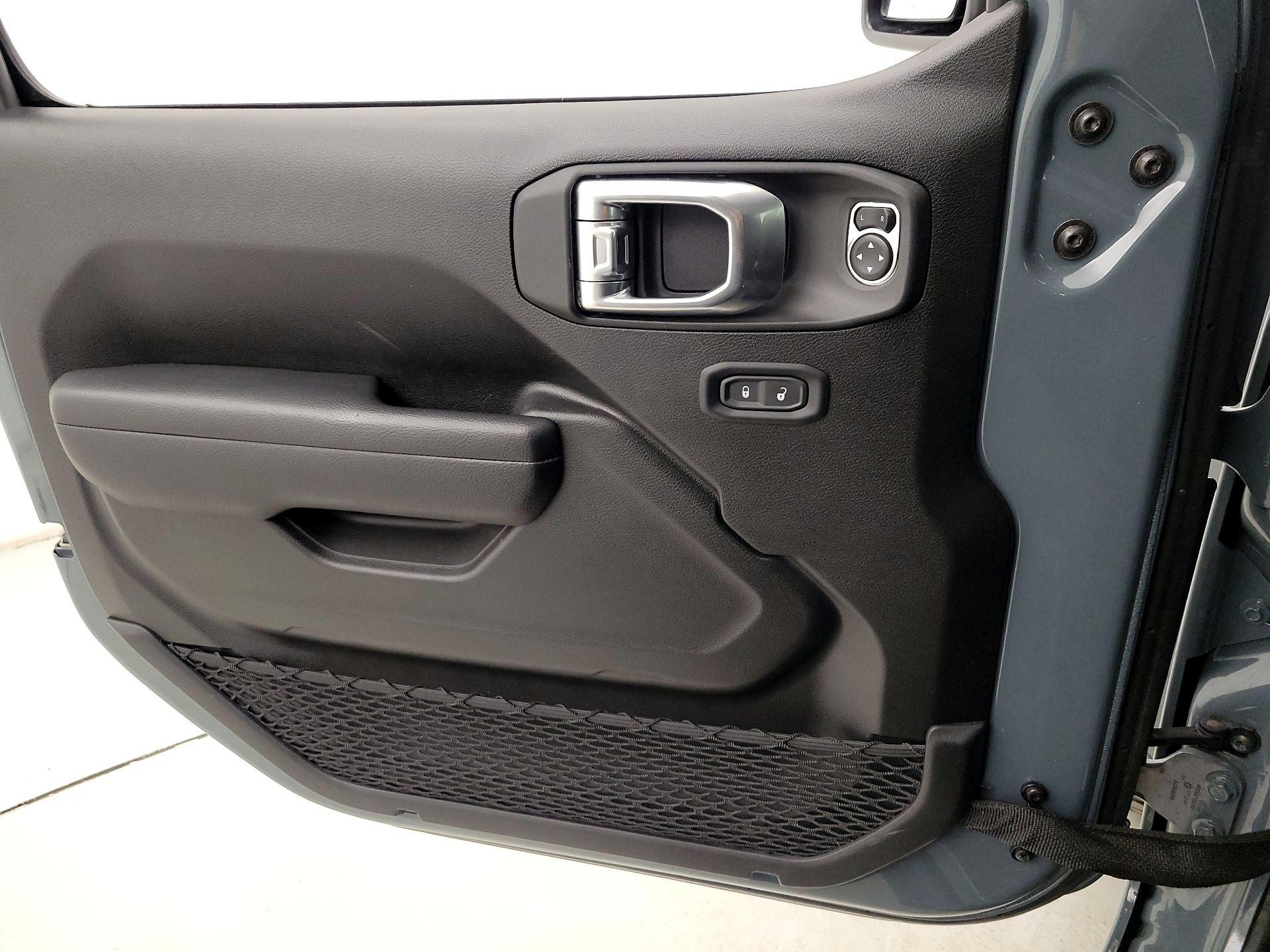 Thumbnail: 2025 Jeep Gladiator - 12