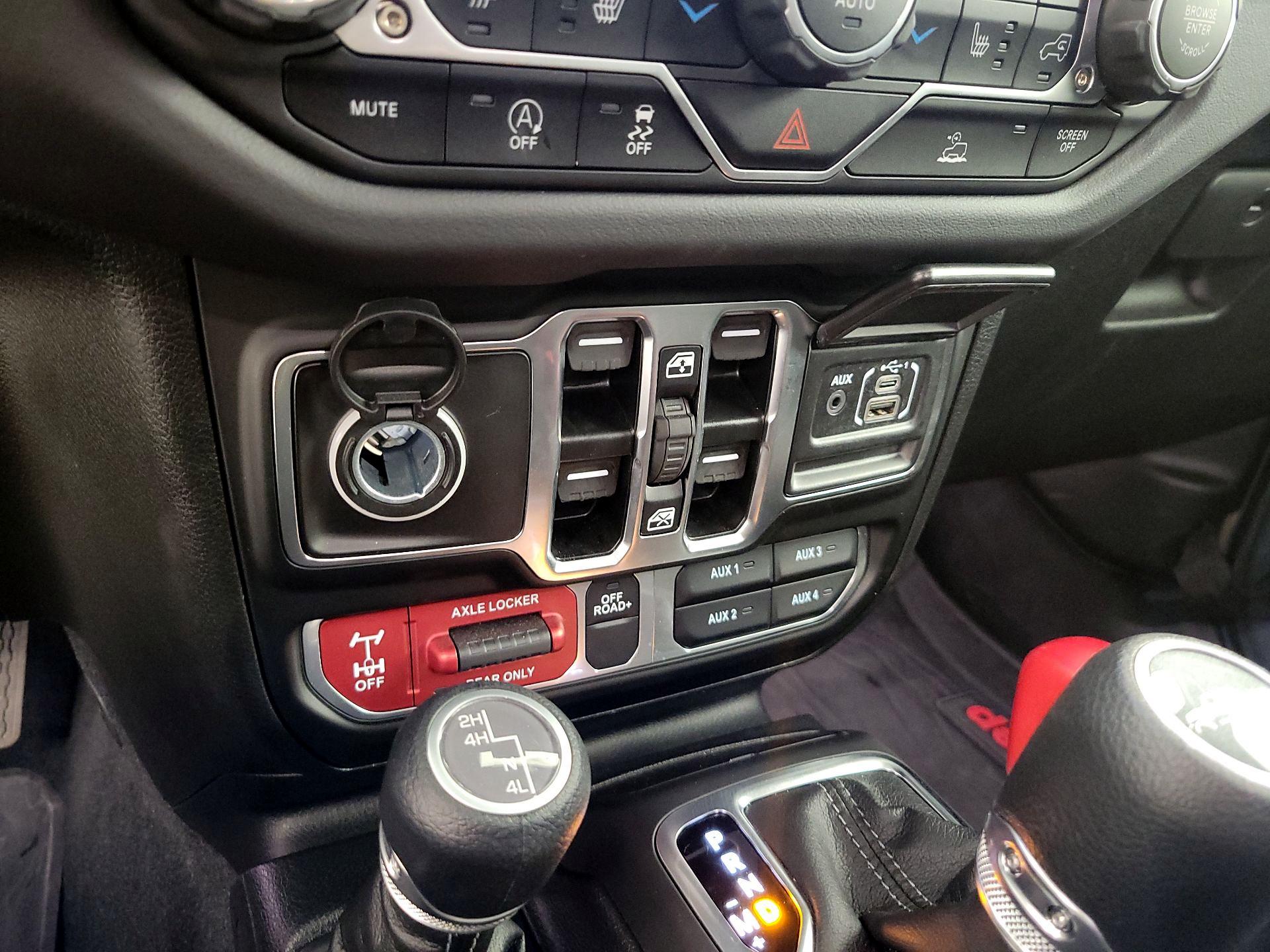 Thumbnail: 2025 Jeep Gladiator - 19