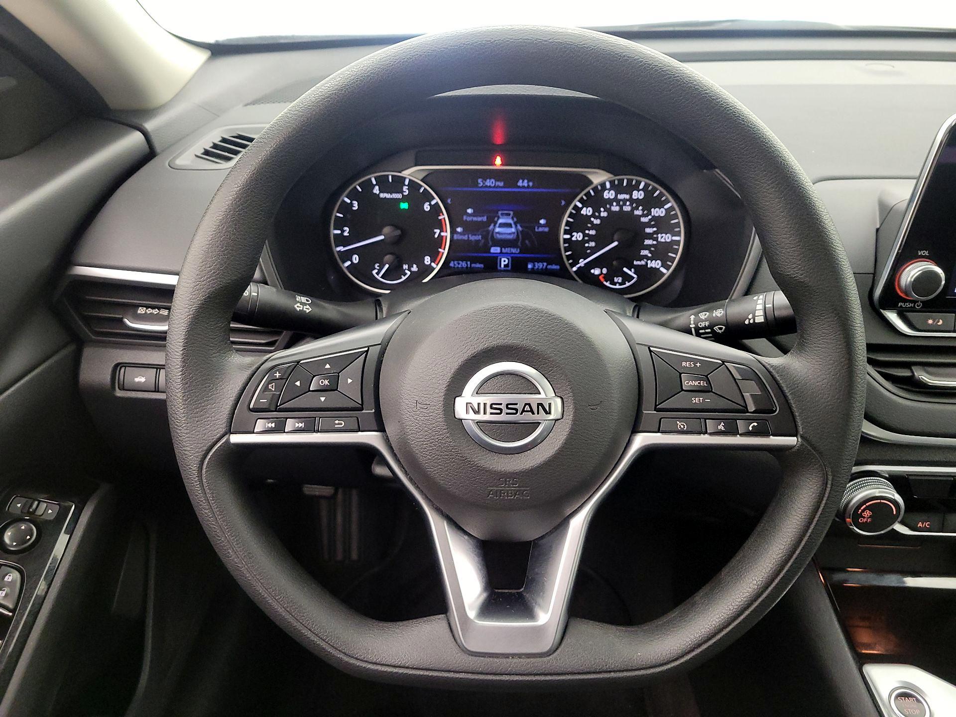Thumbnail: 2021 Nissan Altima - 10