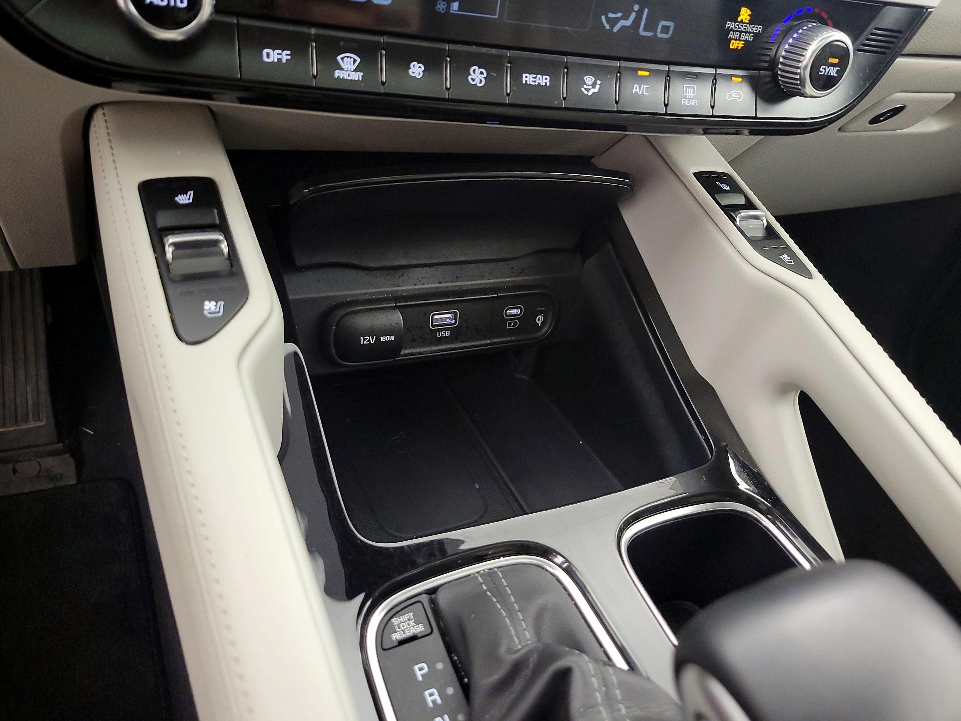 Thumbnail: 2023 Kia Telluride - 19