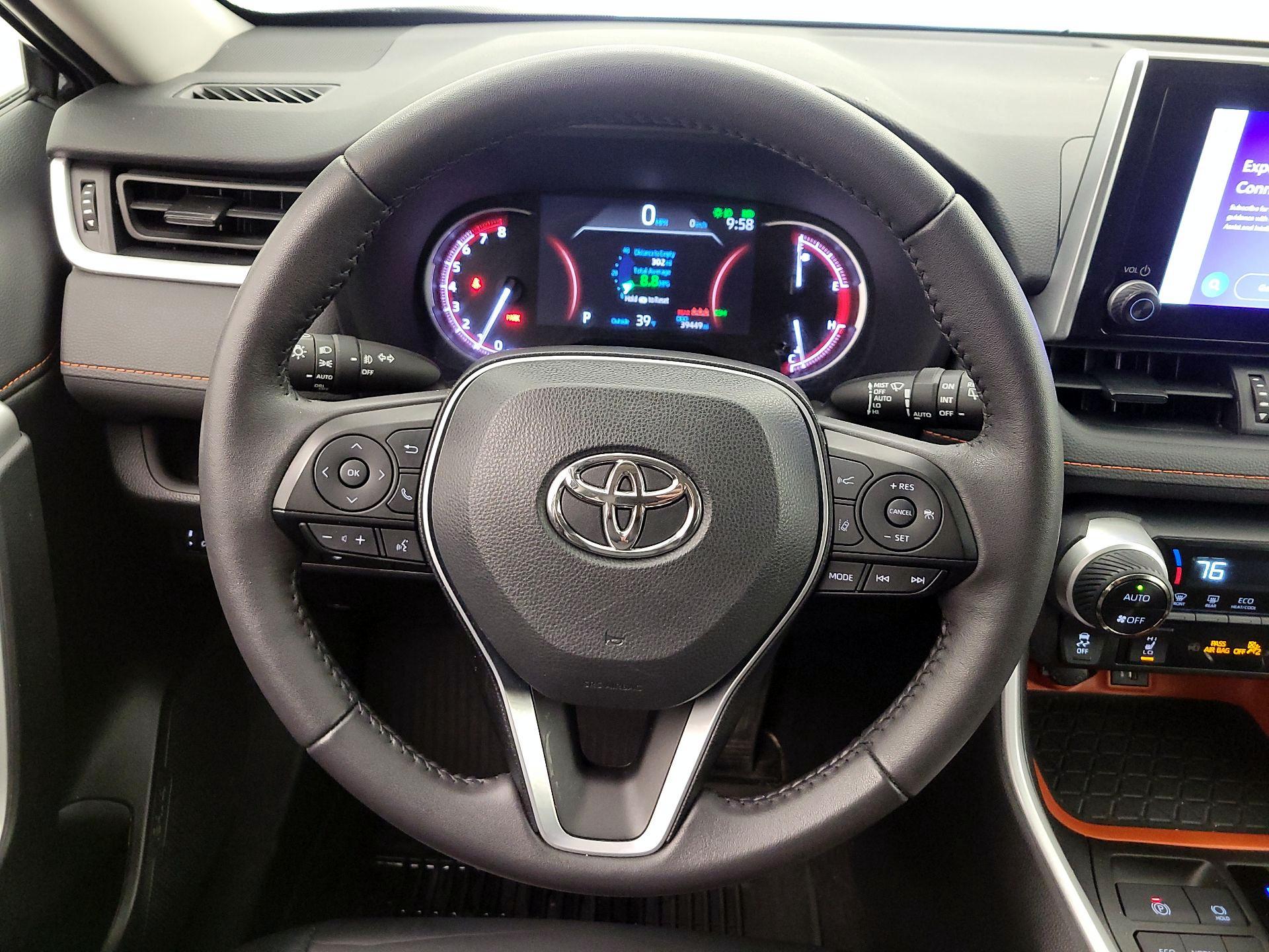 Thumbnail: 2024 Toyota RAV4 - 10