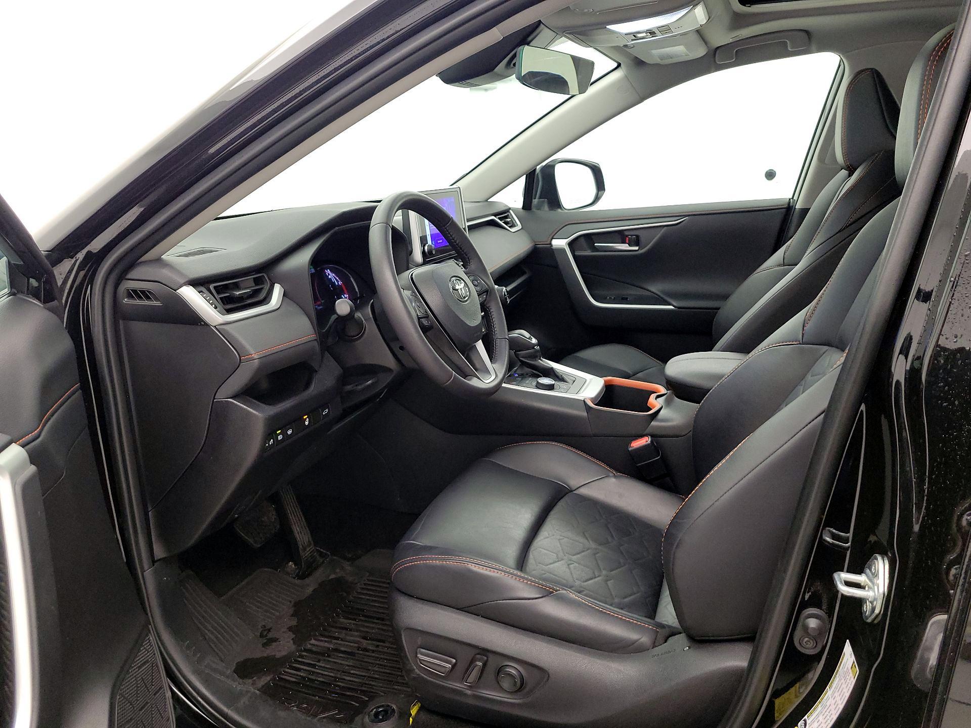 Thumbnail: 2024 Toyota RAV4 - 11