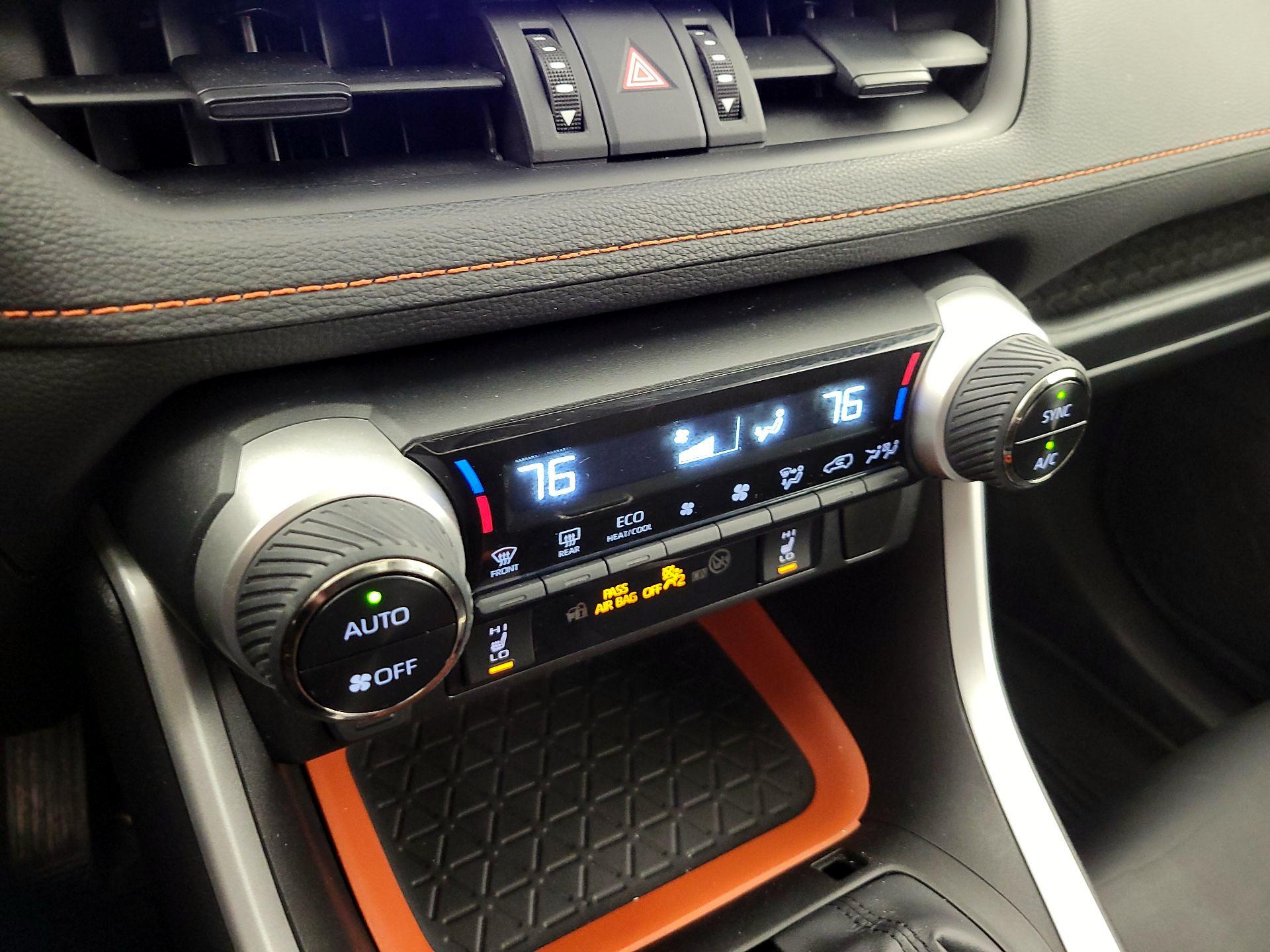 Thumbnail: 2024 Toyota RAV4 - 17