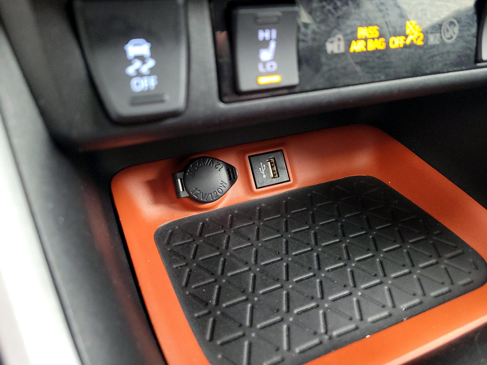 Thumbnail: 2024 Toyota RAV4 - 19