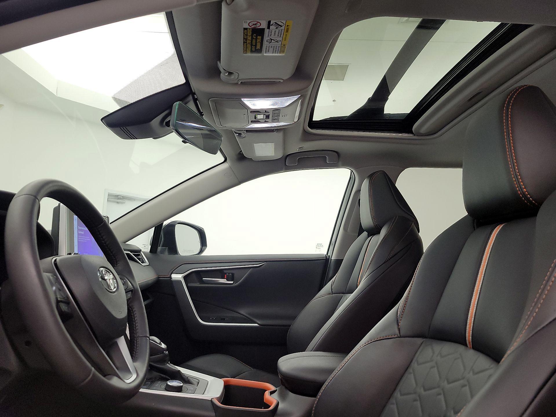 Thumbnail: 2024 Toyota RAV4 - 20