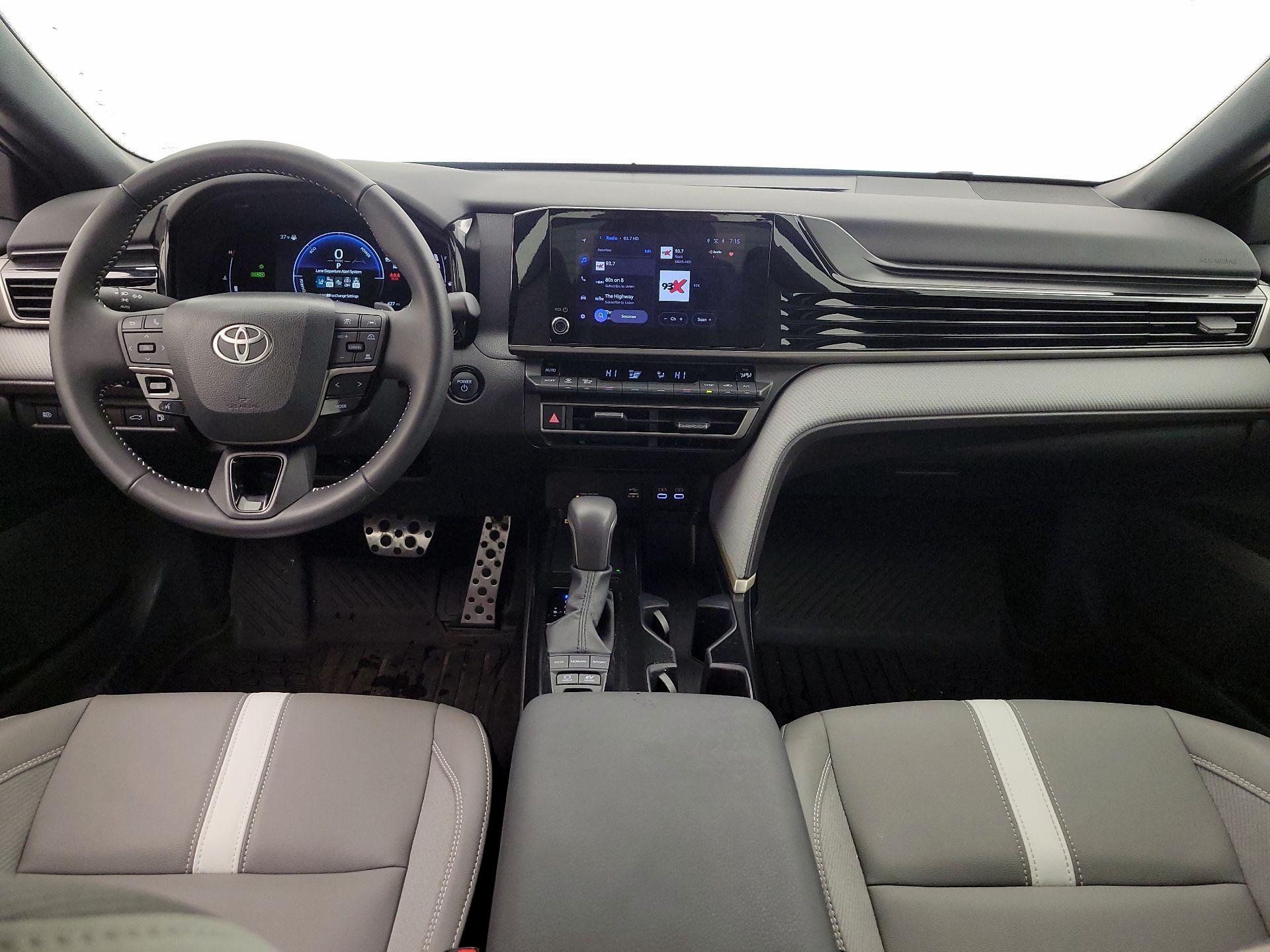 Thumbnail: 2025 Toyota Camry - 9