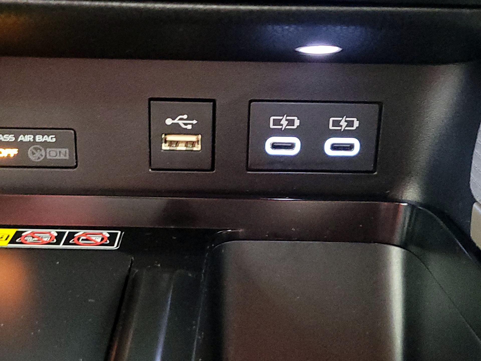 Thumbnail: 2025 Toyota Camry - 18