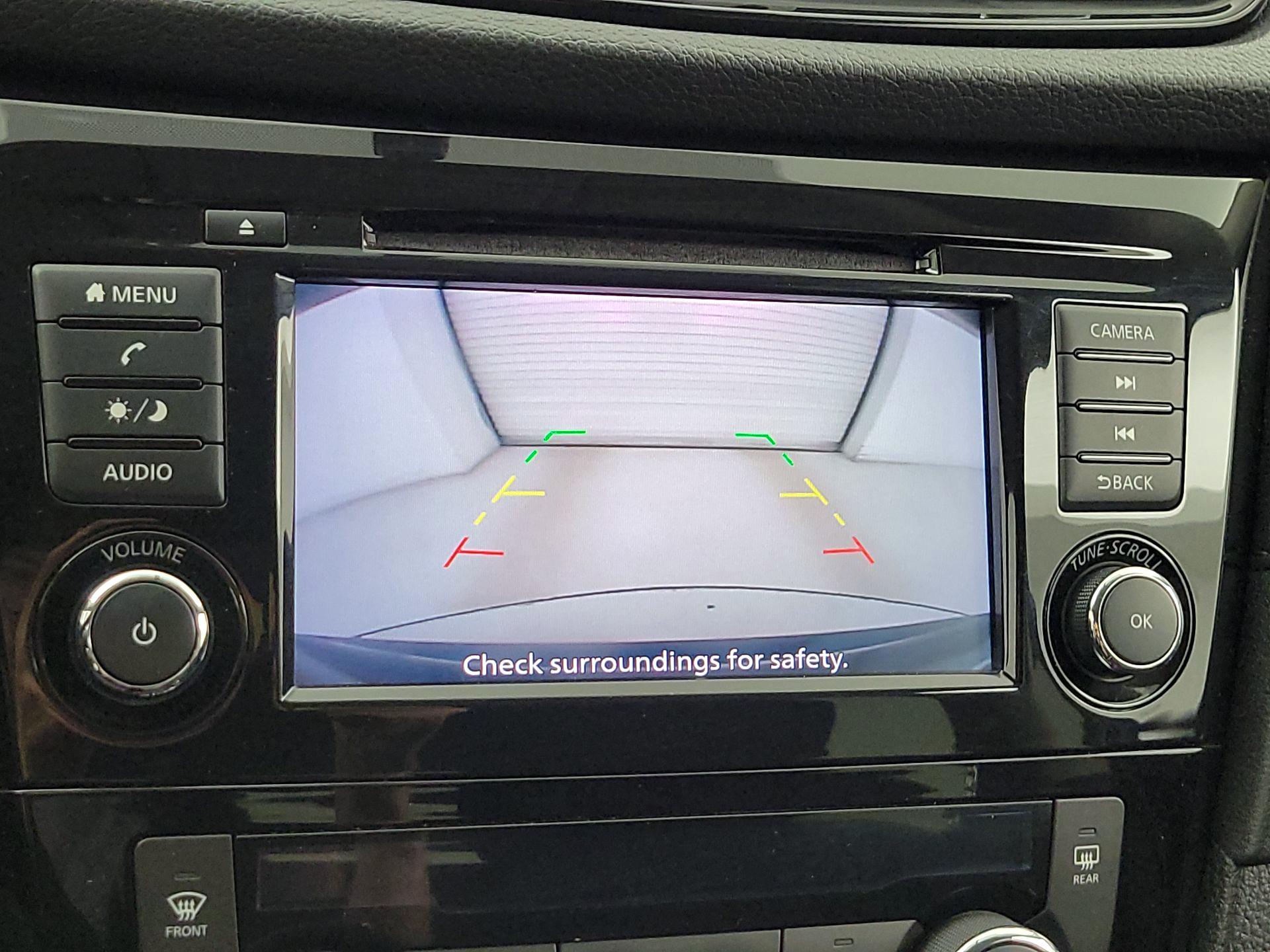 Thumbnail: 2018 Nissan Rogue - 14