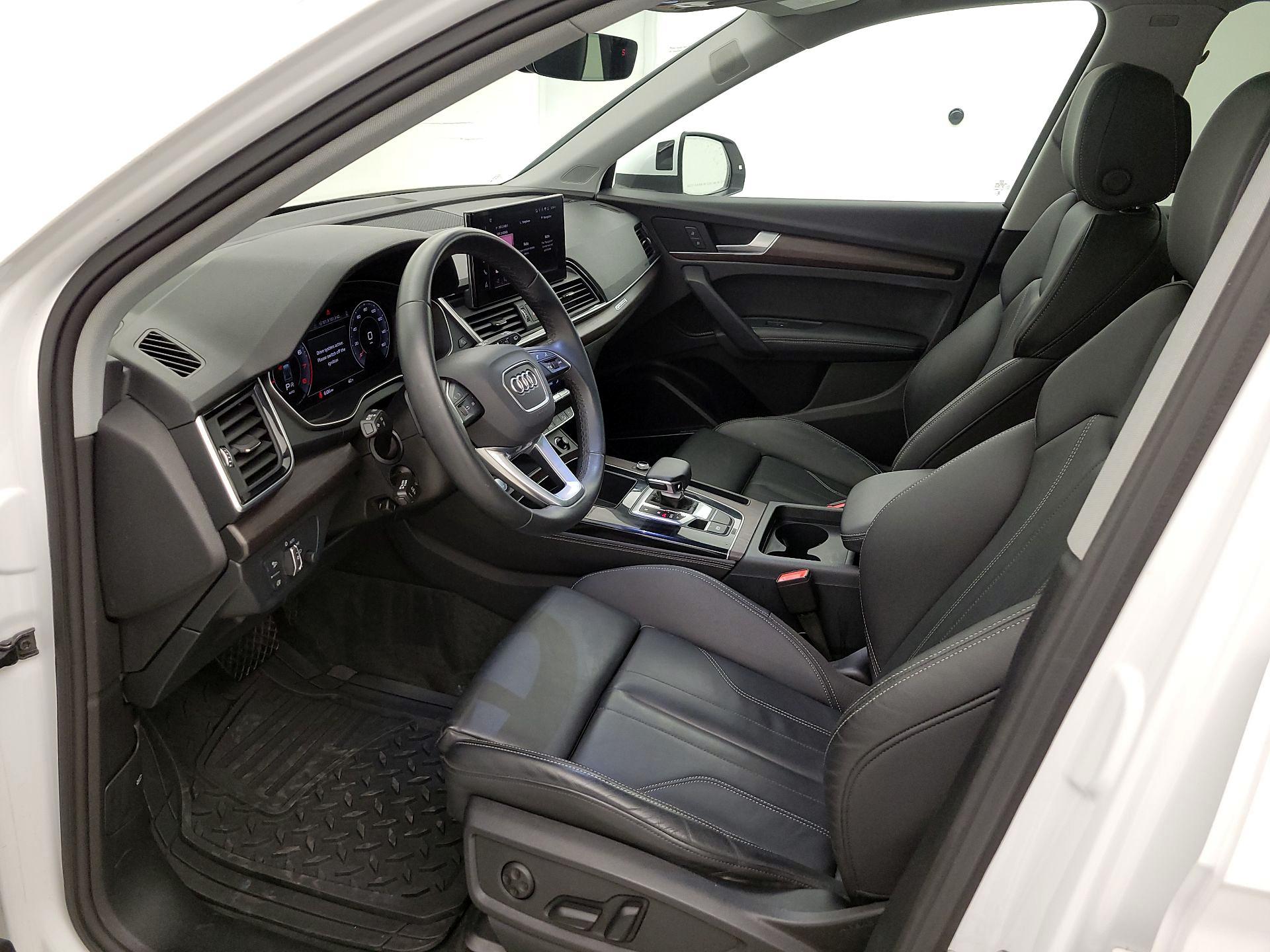 Thumbnail: 2024 Audi Q5 - 11